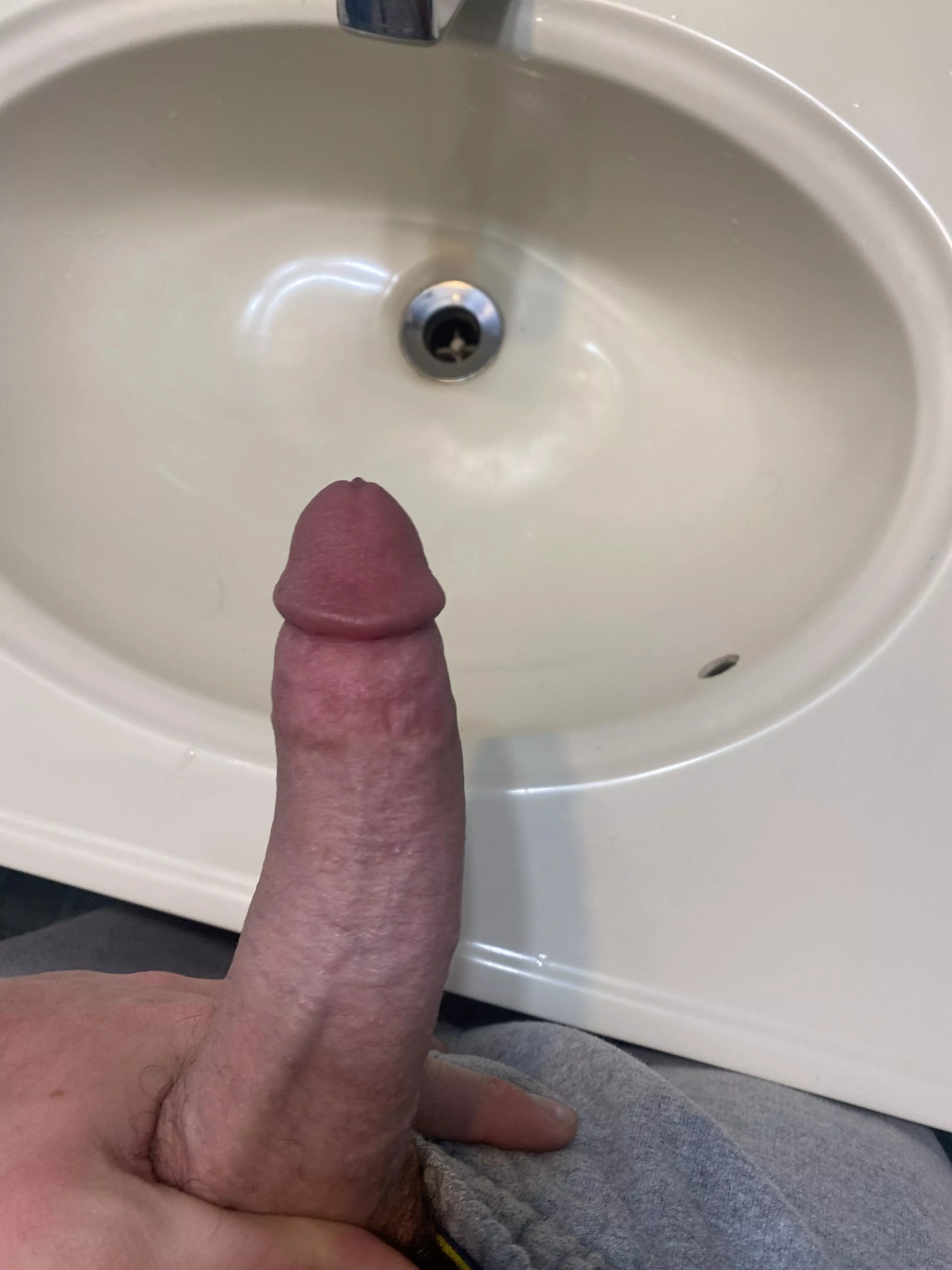 Who wants this BWC’s cum all over them