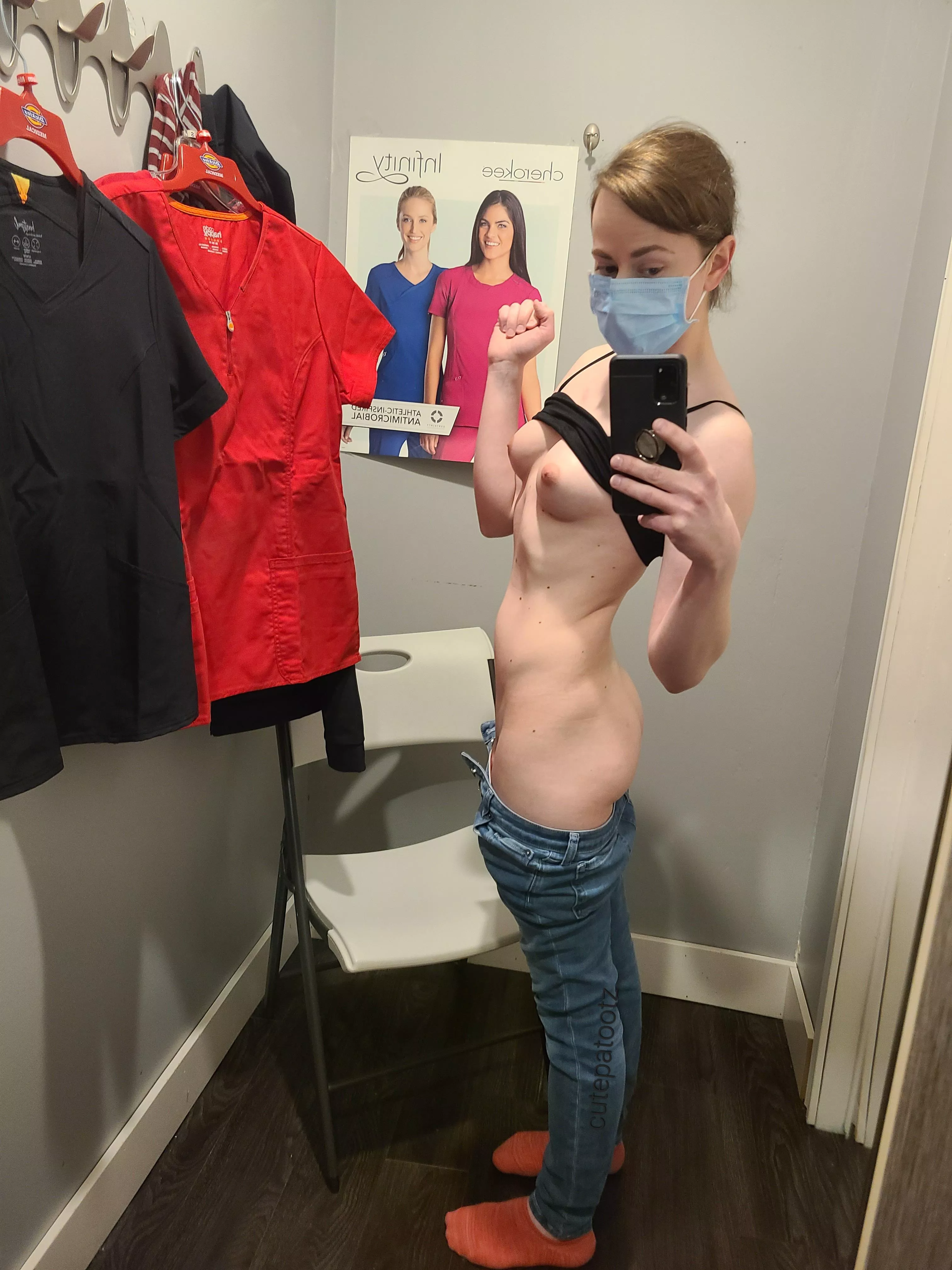 who wants to come shopping (f)or scrubs with me?