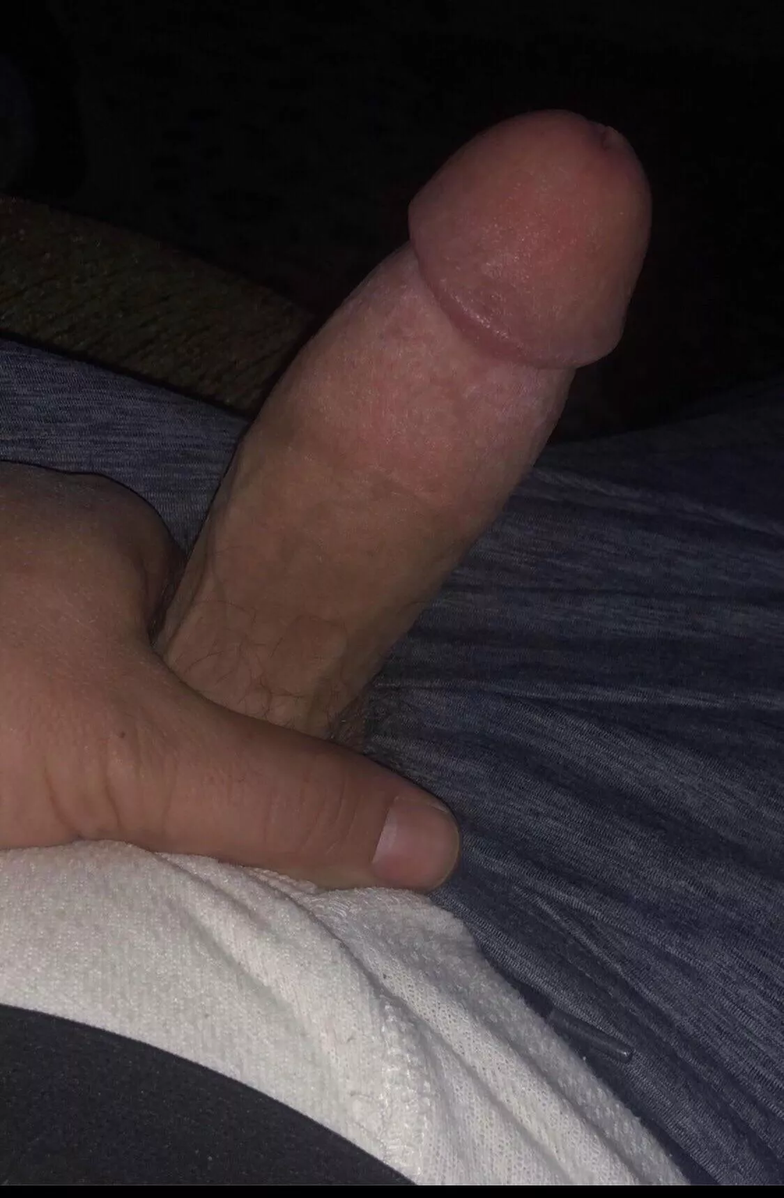 Who wants to compare to my 30yo cock? Dms open