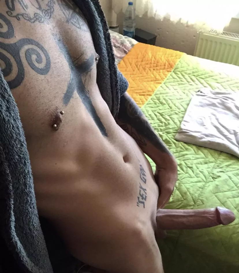 Who will volunteer if I want to fuck a random redditor? ðŸ˜ˆðŸ†ðŸ‘