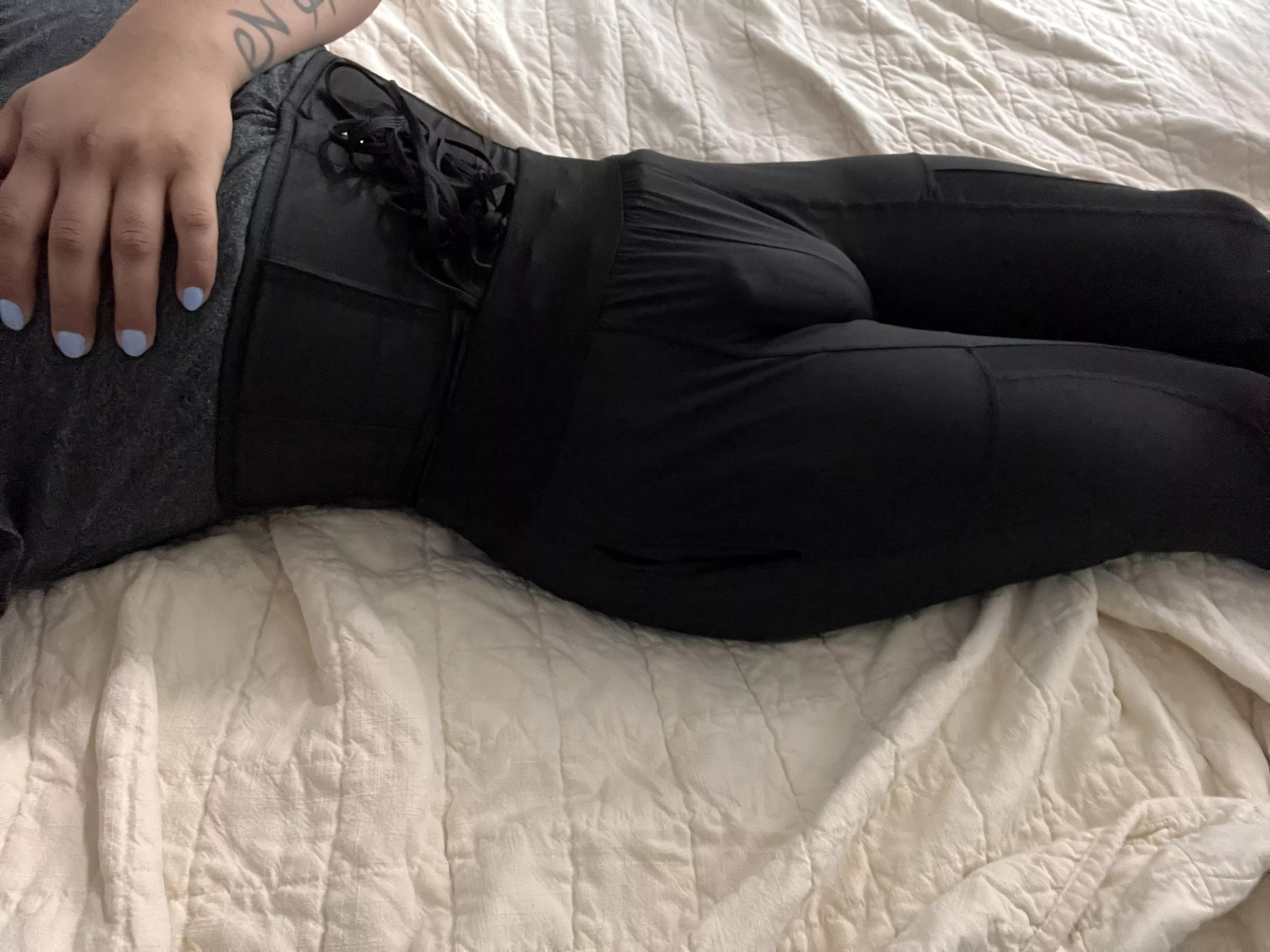 Whoâ€™s going to pull down my leggings and suck off my lady cock?