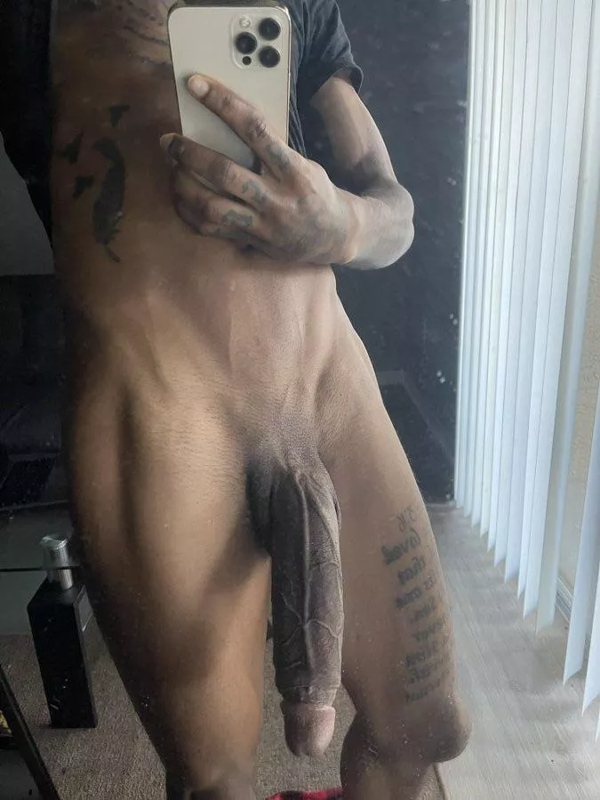 whoâ€™s ready to suck their way to the weekend open wide ðŸ†