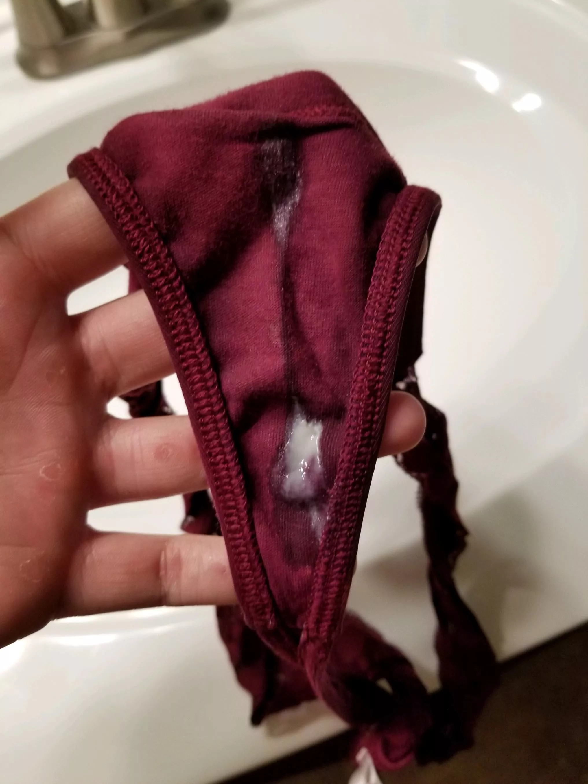 Wife's Panties! first reddit post. she left a sutprise for me.