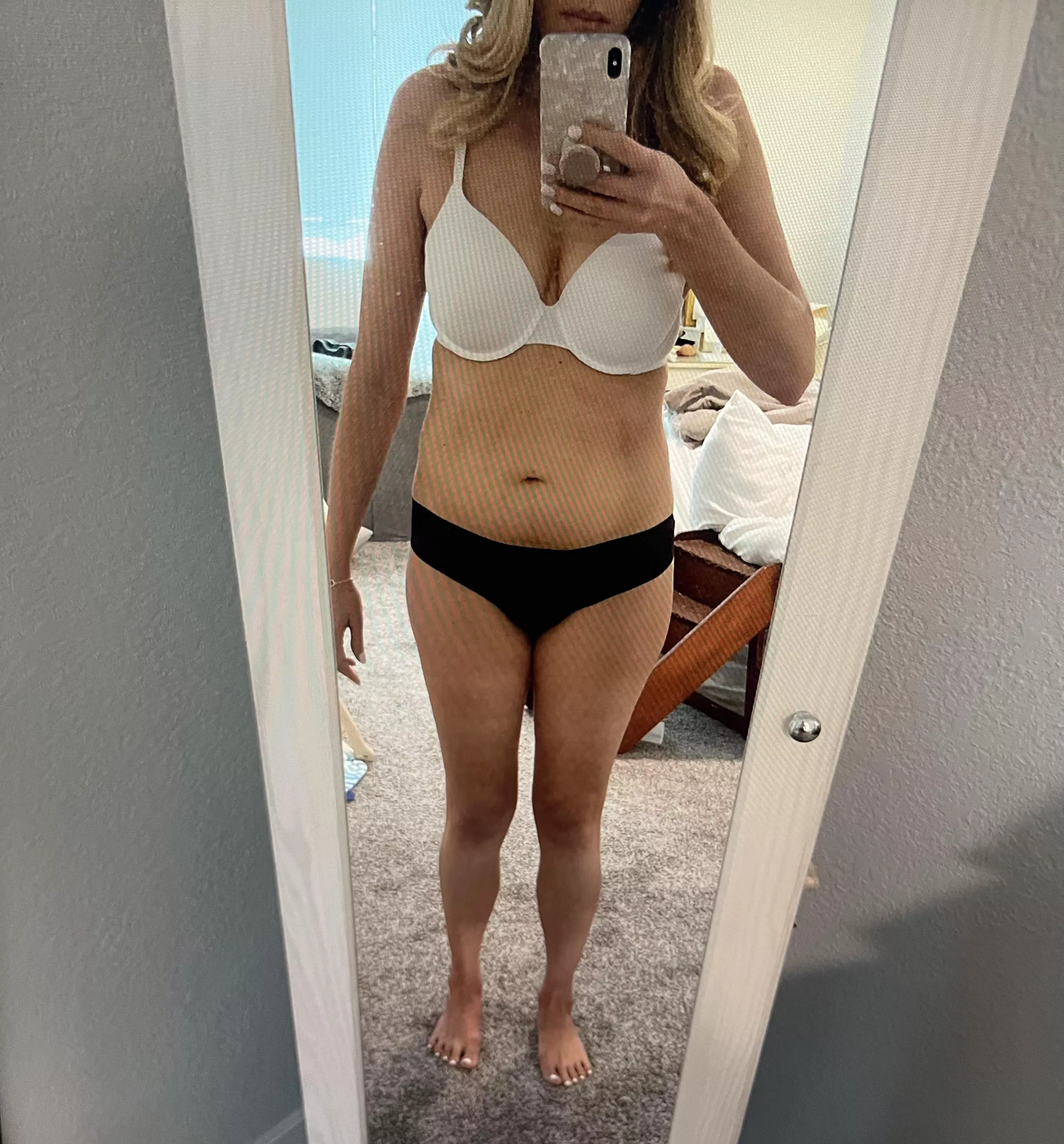 Wifey isn’t confident in her mom bod. What do you think?