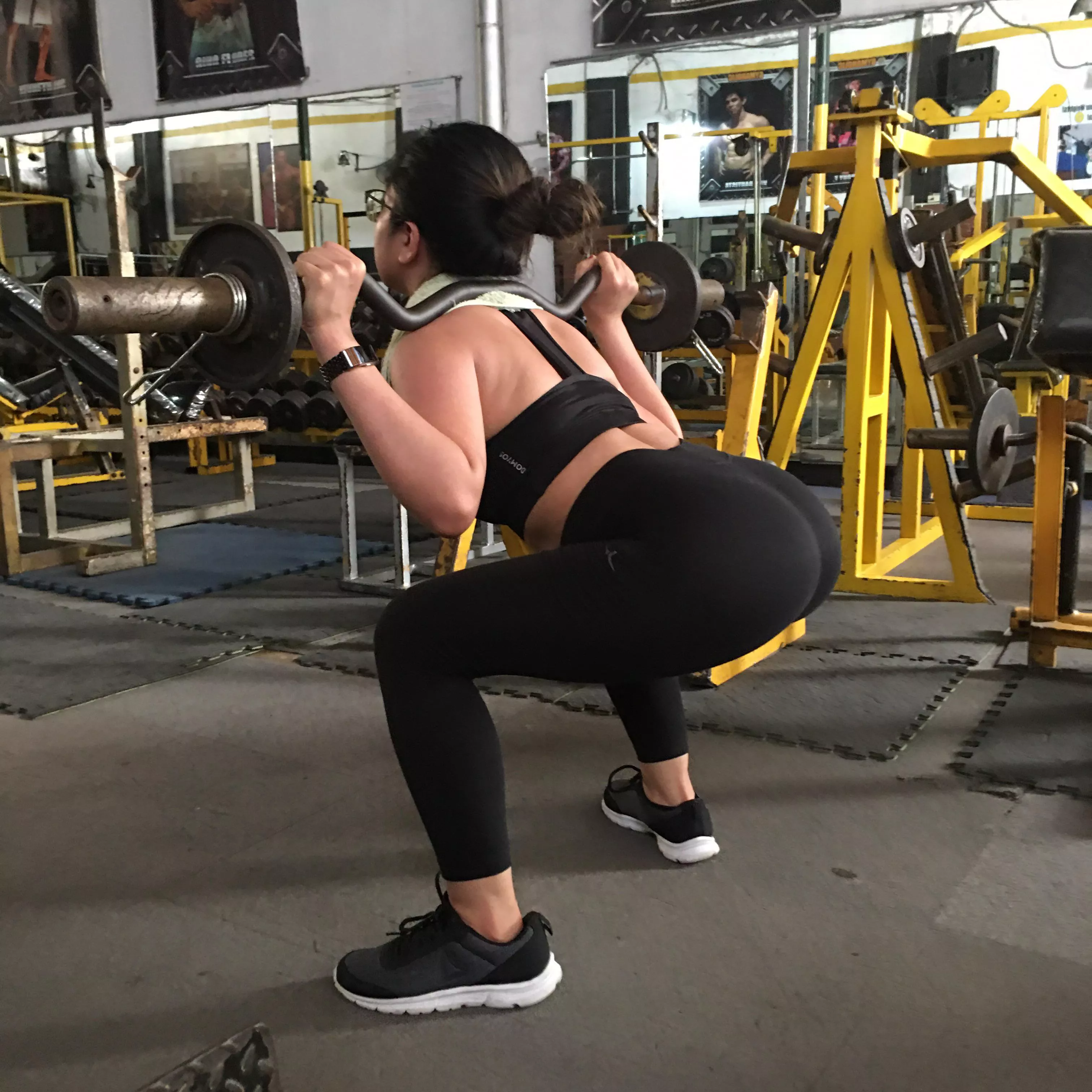 Working on my ass …of course in my favorite Yoga pants!