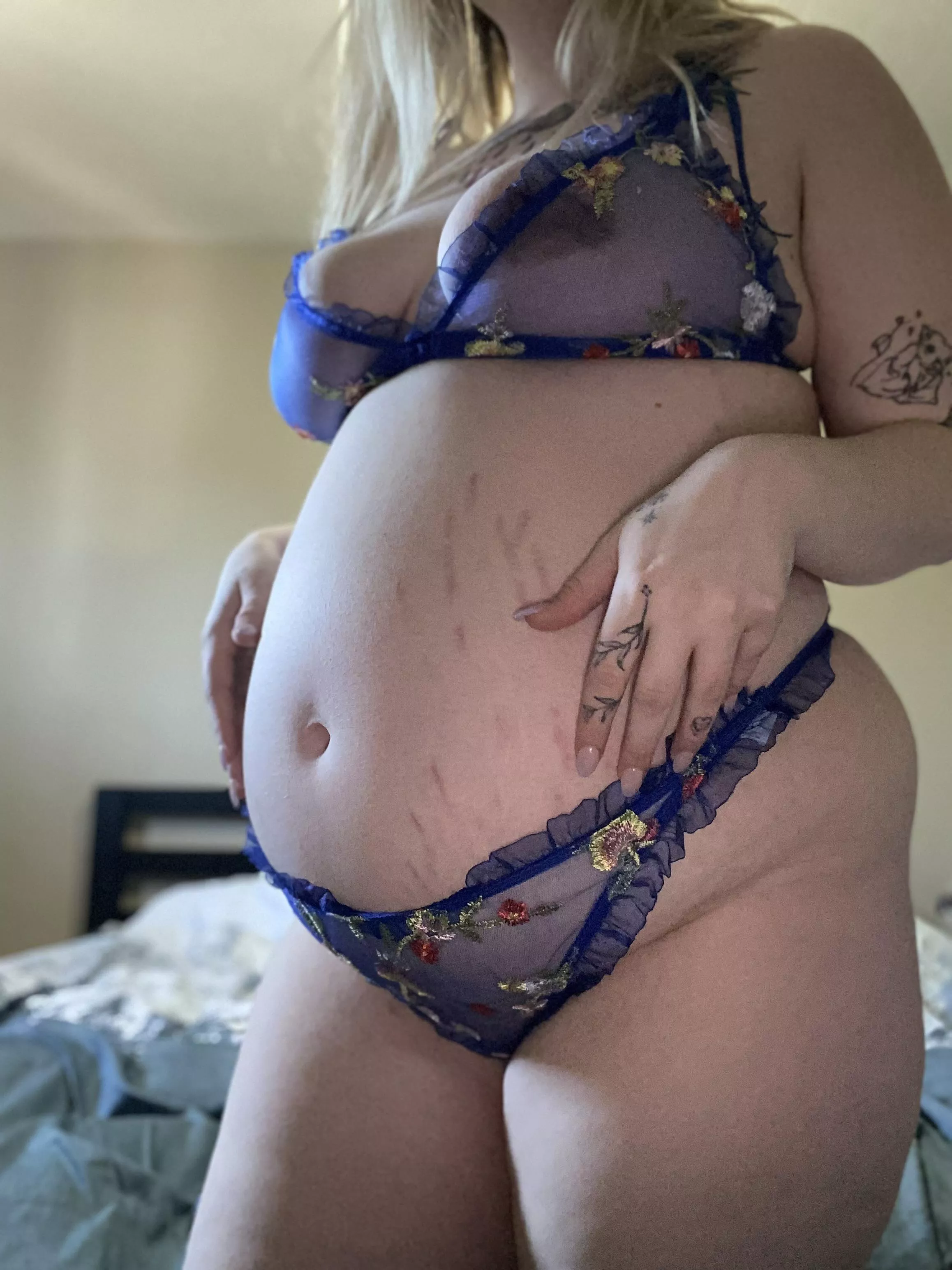 Would anyone here actually fuck a pregnant girl?