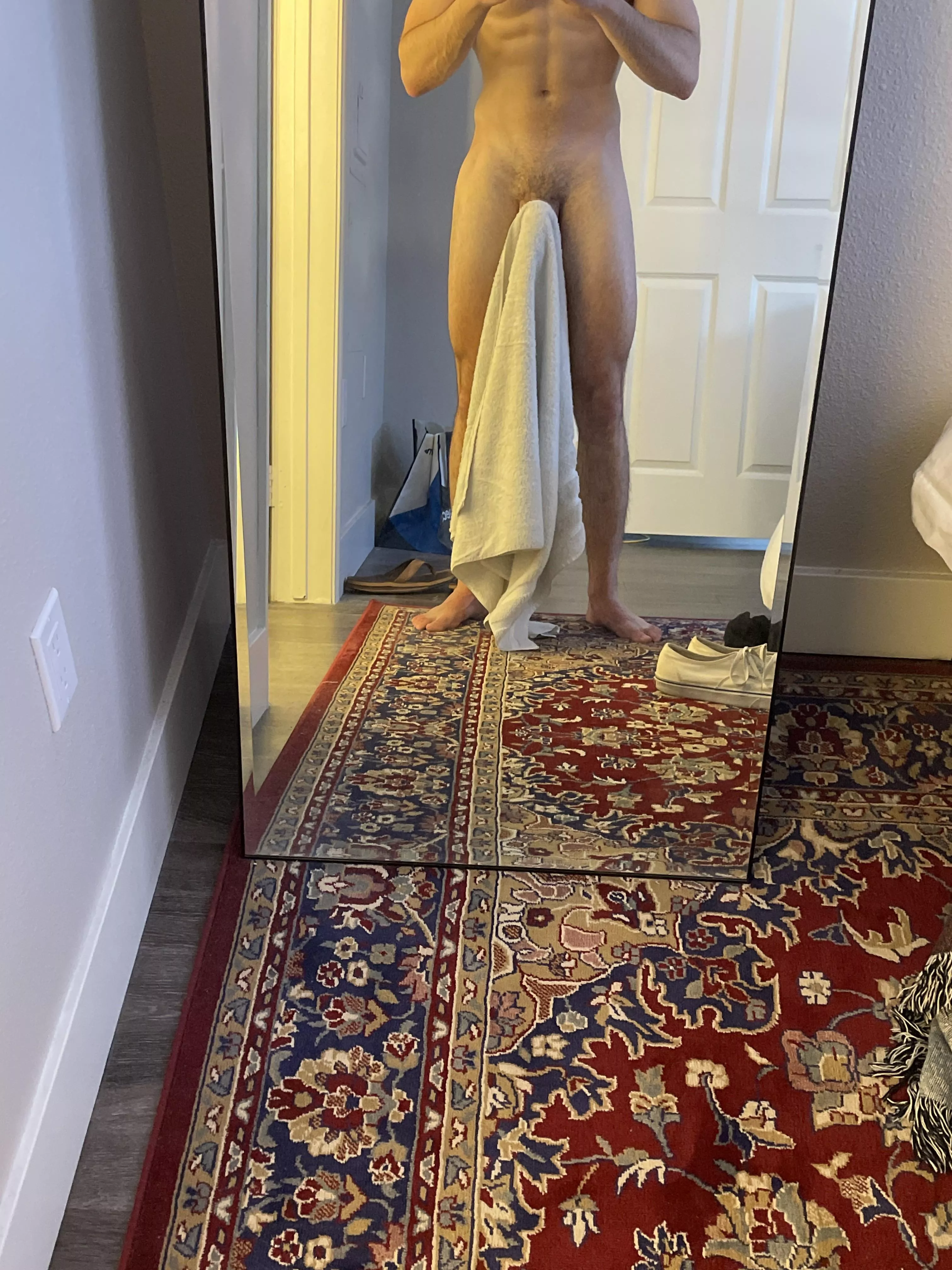 Would be a shame if the towel slipped 😉 DMs open