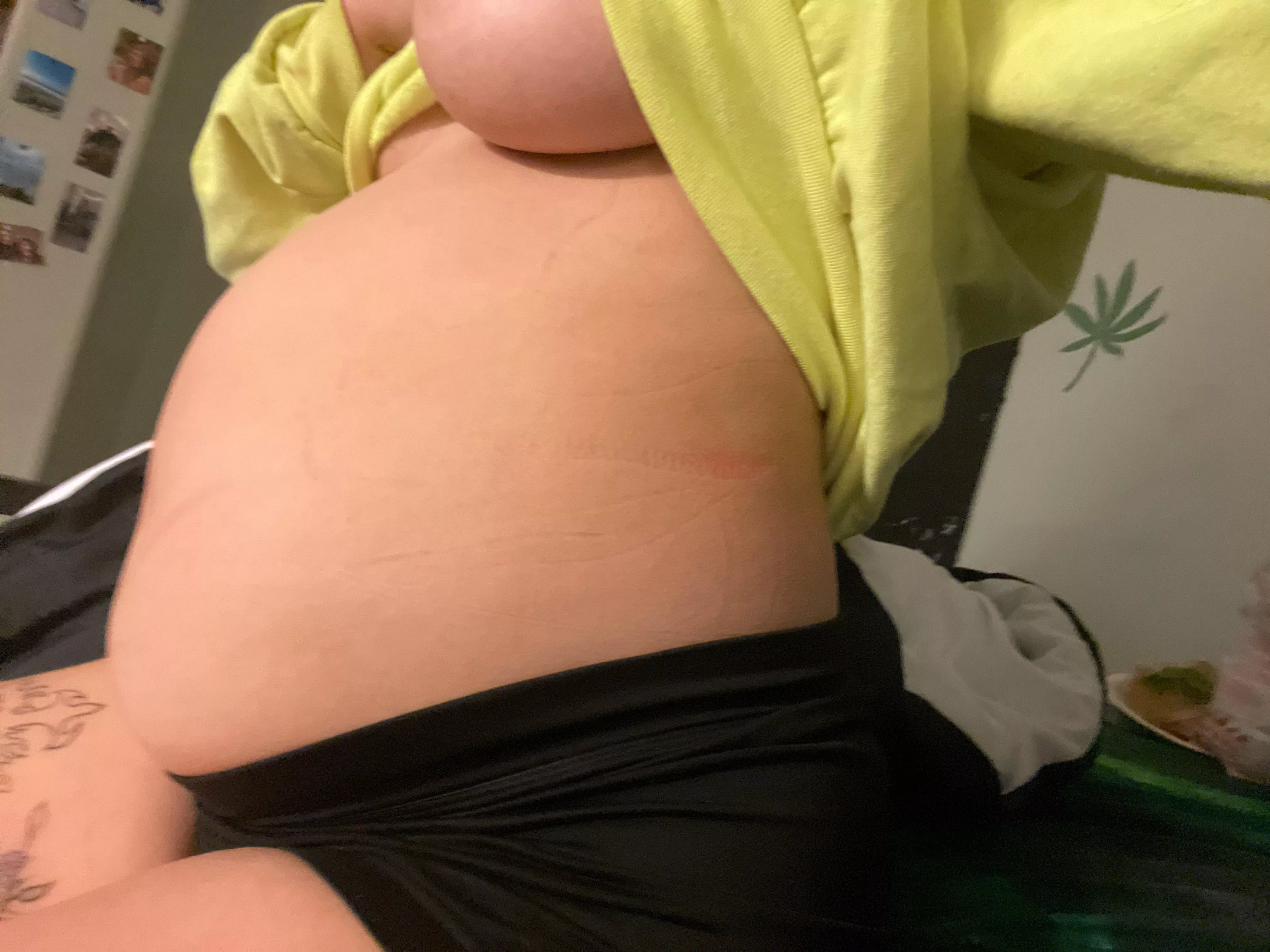 Would love to talk about my full tummy:) dms are open!😁