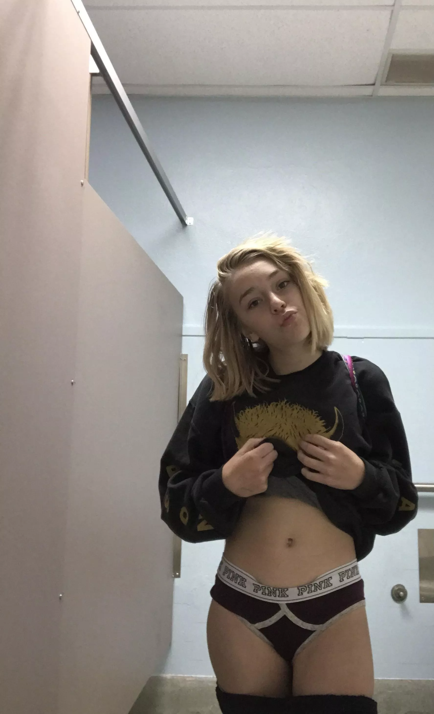 Would u fuck me in college?