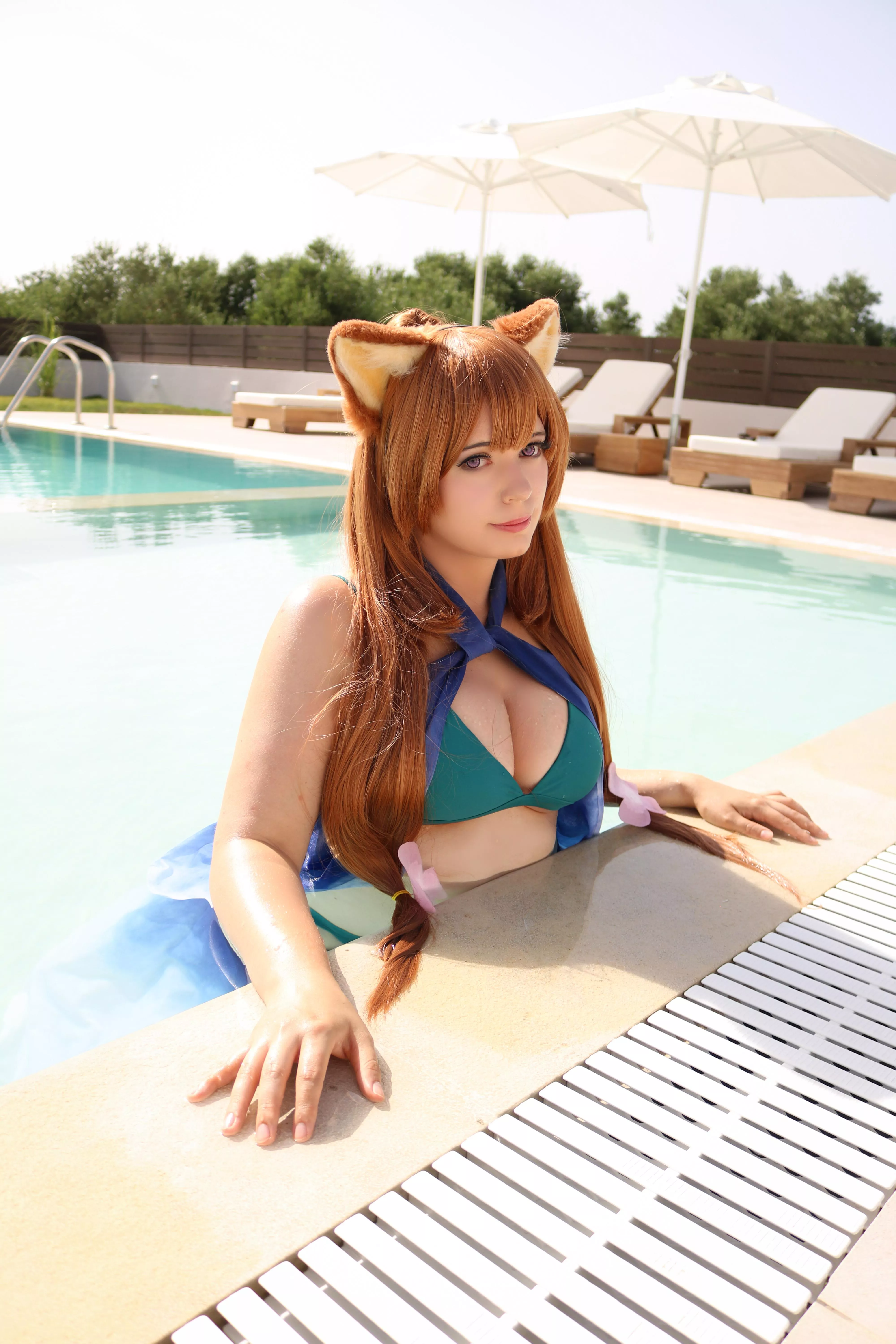 Would you drink some cocktails with Raphtalia? (By Lysande)