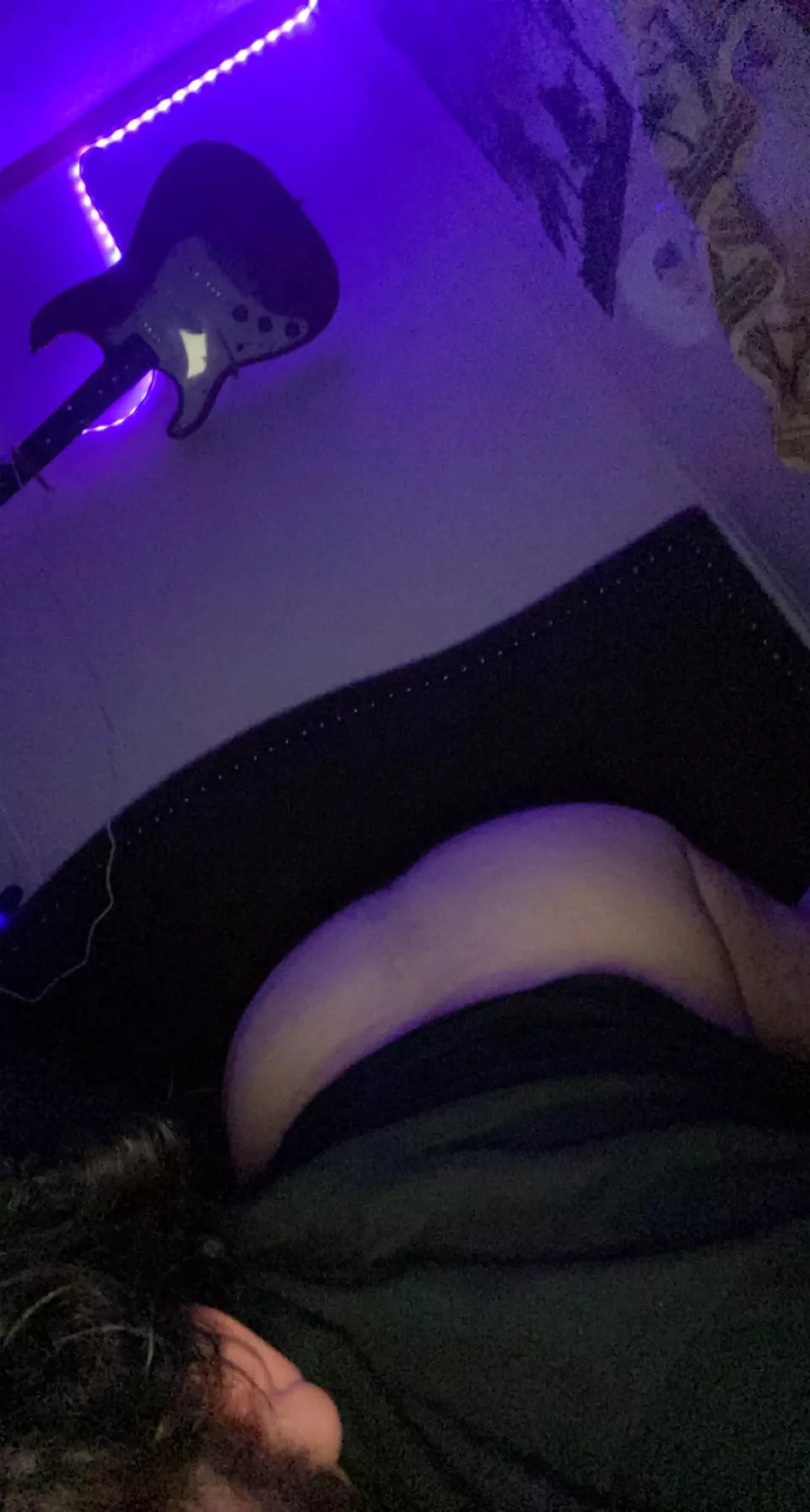 Would you fuck a chubby bottom?