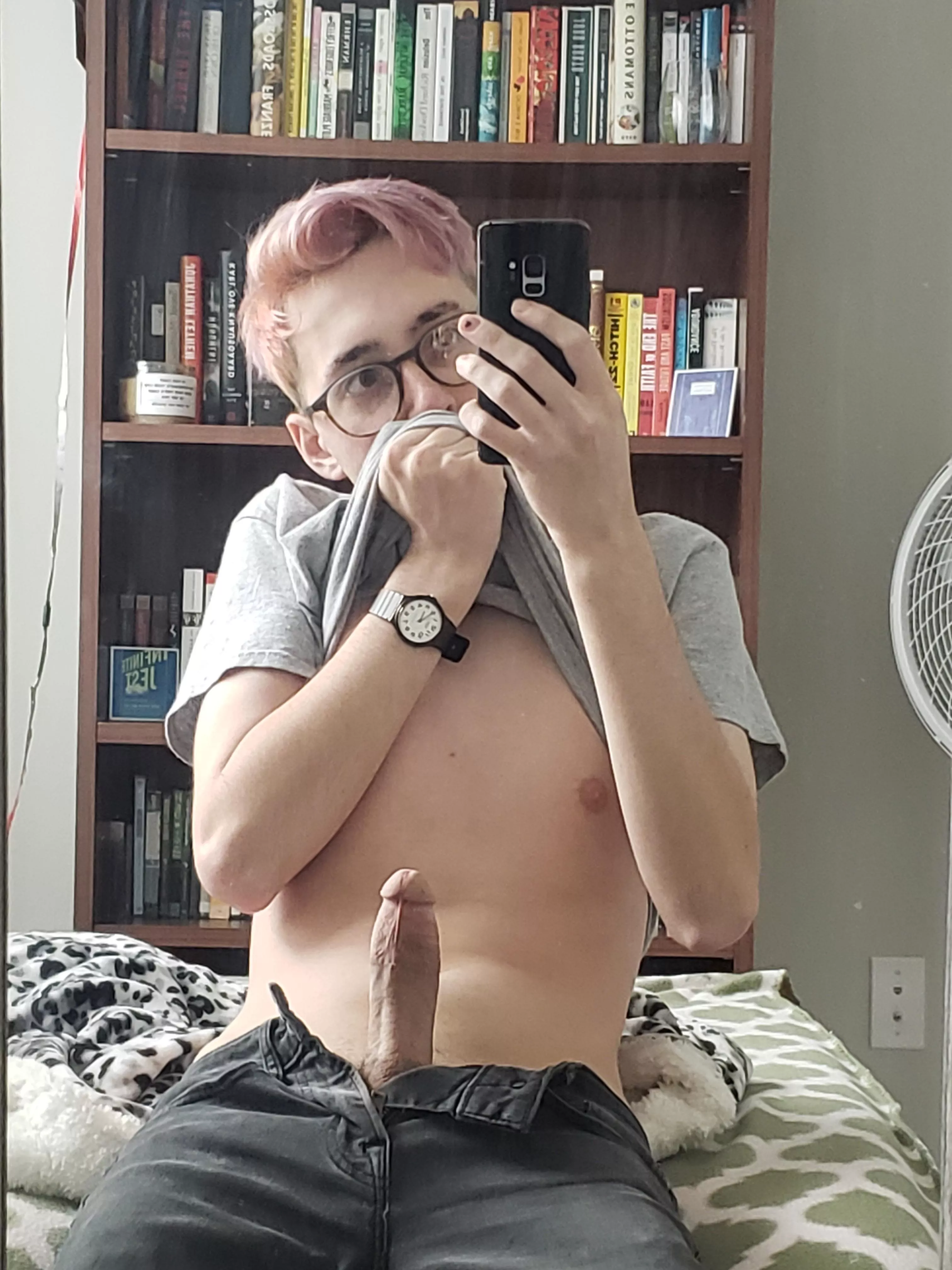 Would you fuck a shy nerdy twink?