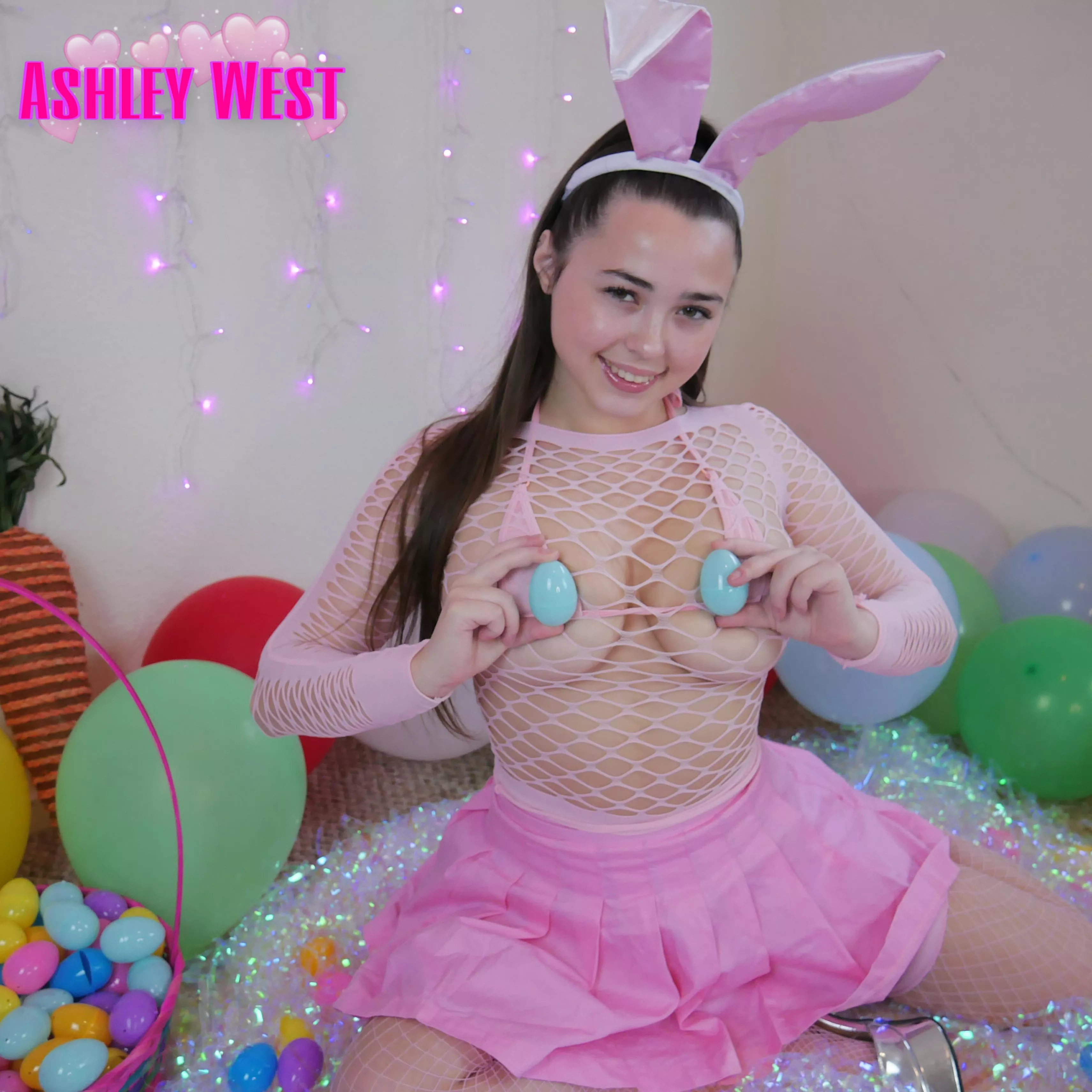 Would you fuck the Easter Bunny?💕