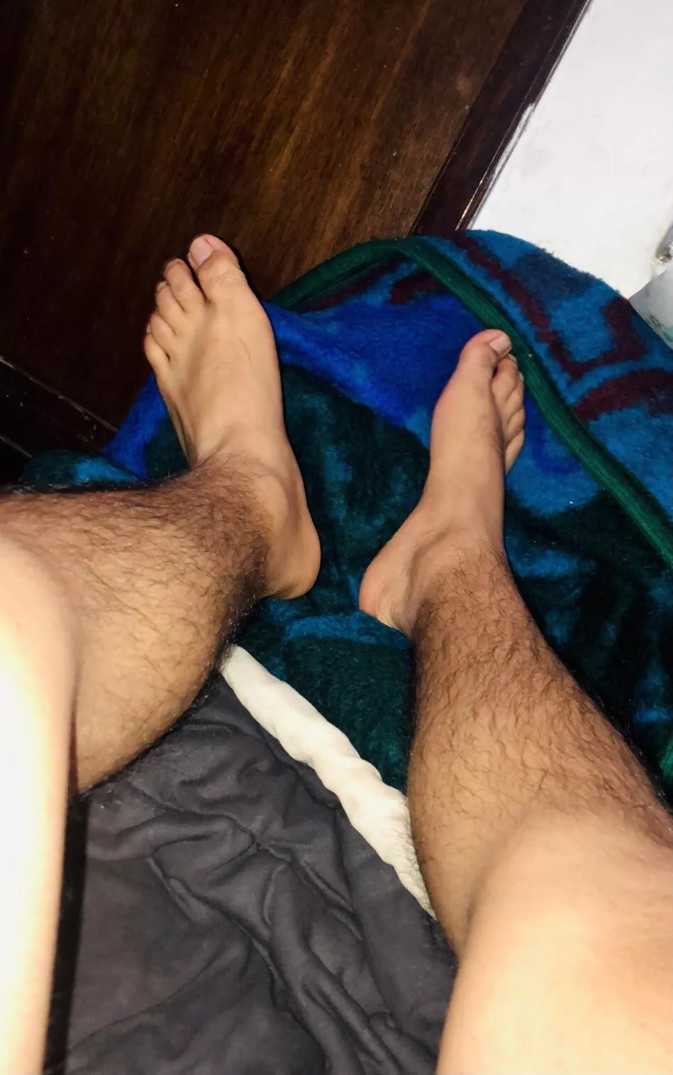 Would you help me relax a little? ðŸ‘£