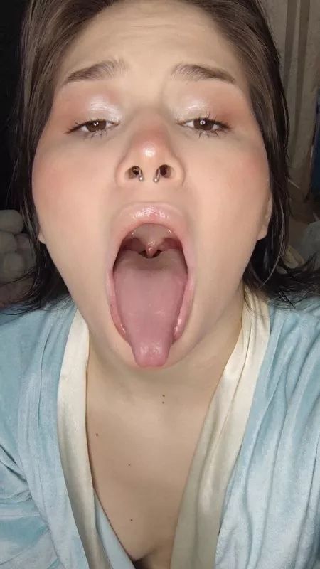 Would you like tu cum in my mouth daddy ?