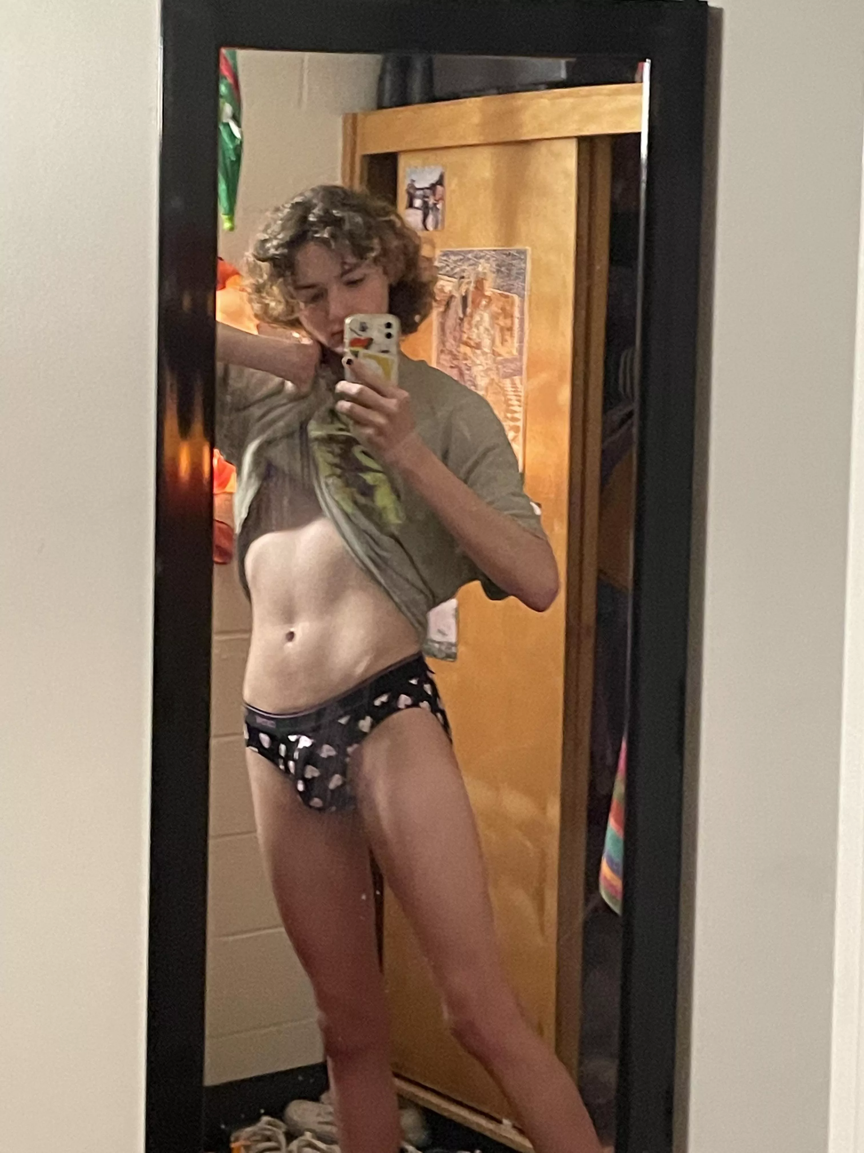 Would you rather me be a twink or a twunk?