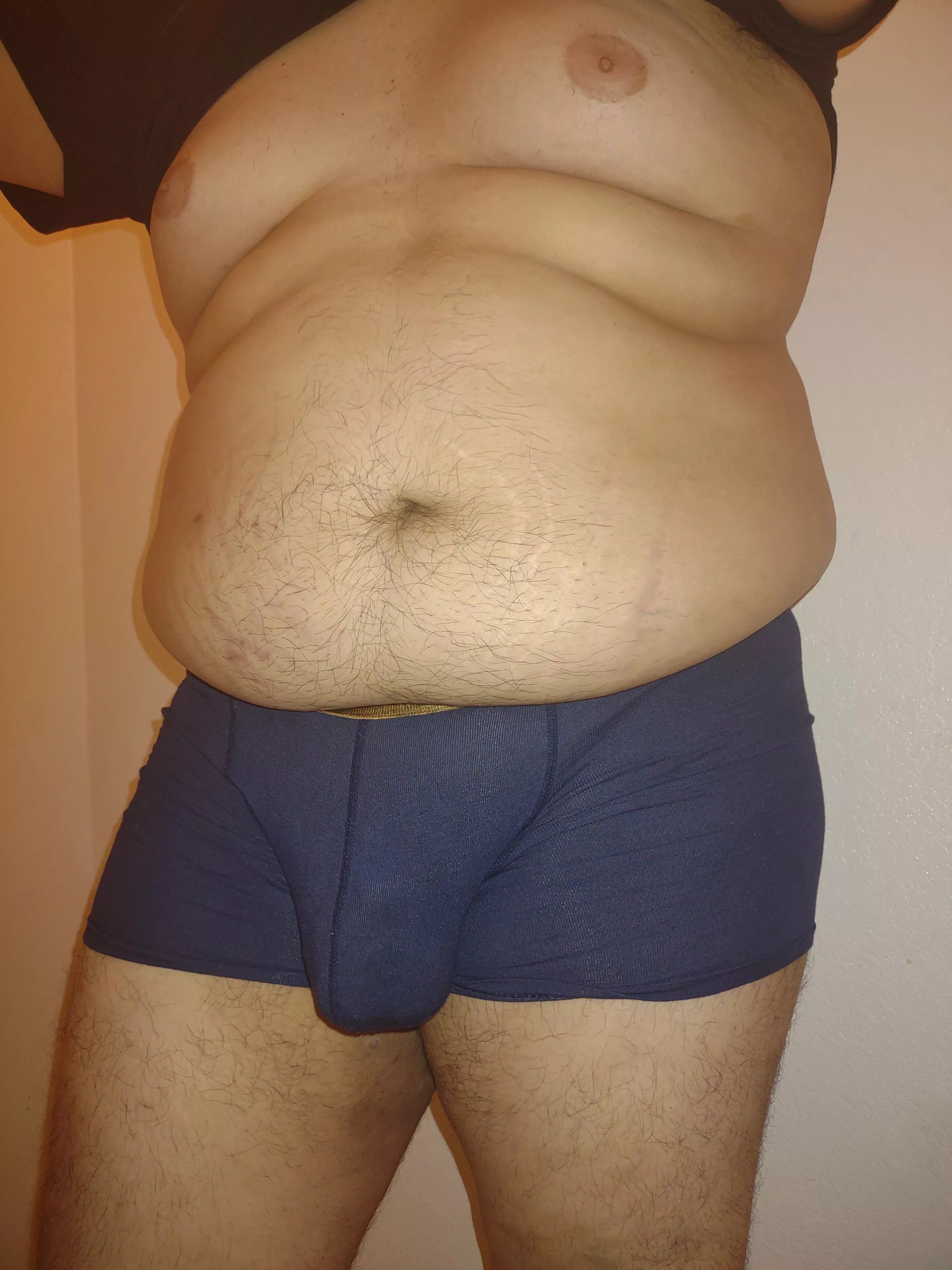 would you rub your face on my bulge?