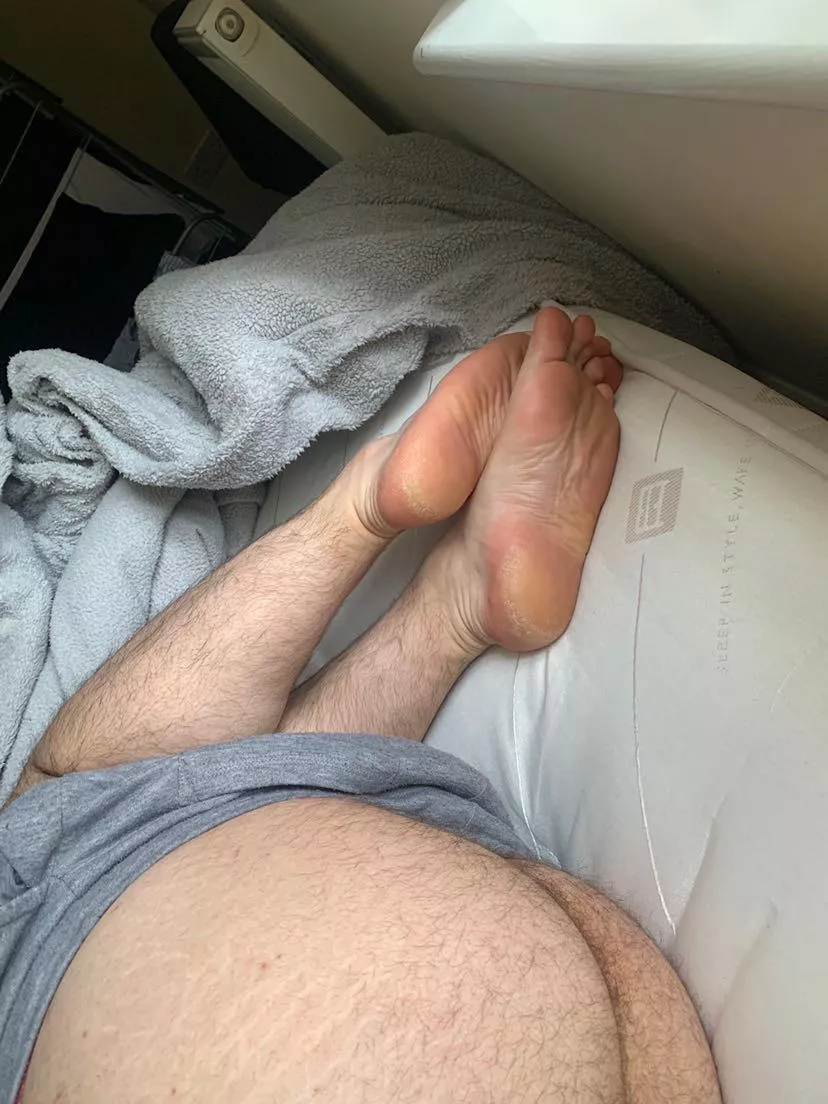 Would you spoil my feet? I want them covering in your load