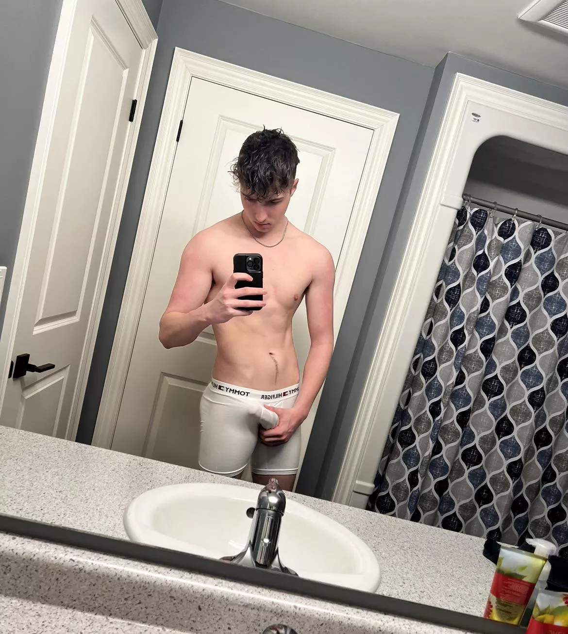 Would you suck on my bulge?