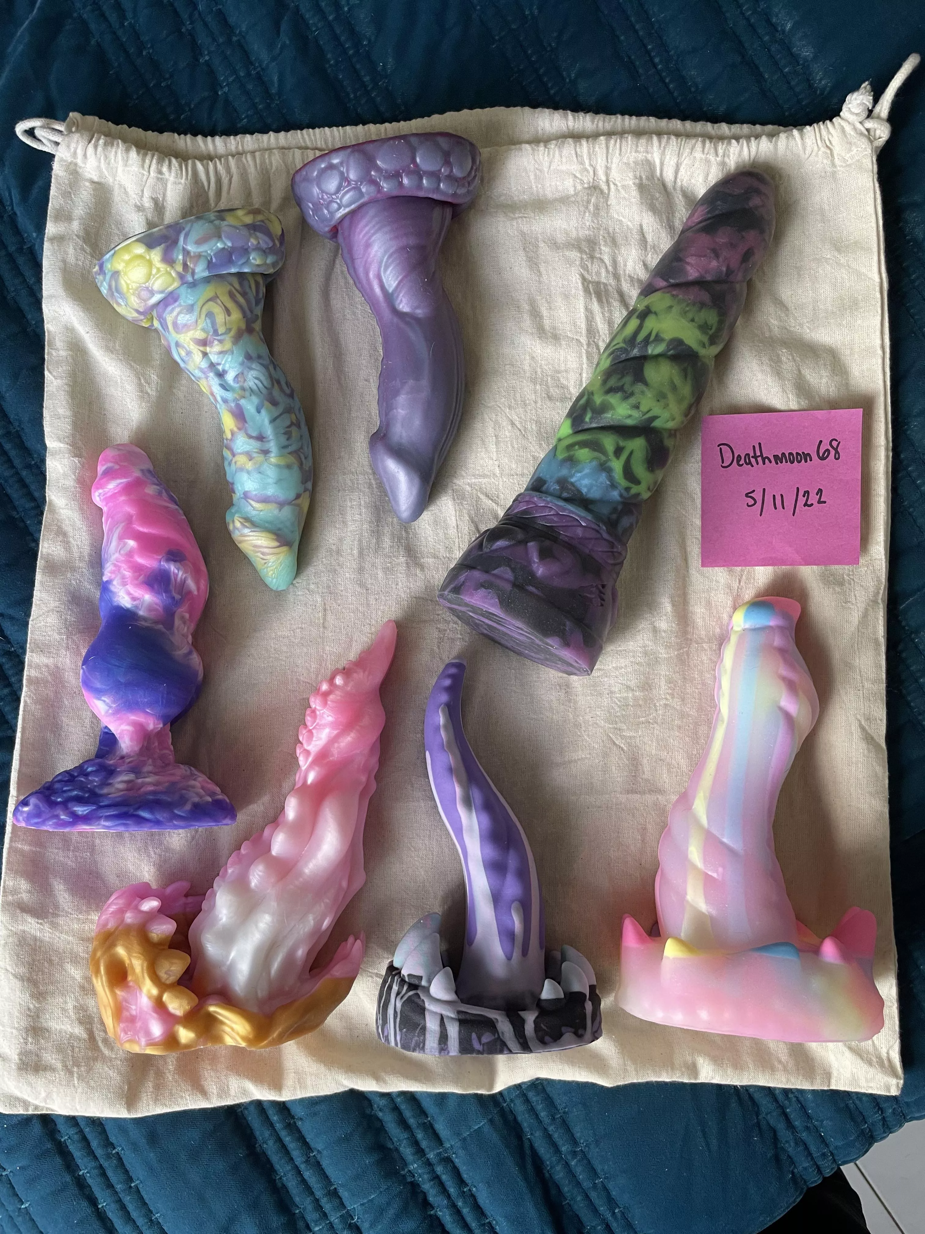 [WTS/WTT] - Multiple toys! From Bad dragon and indies.