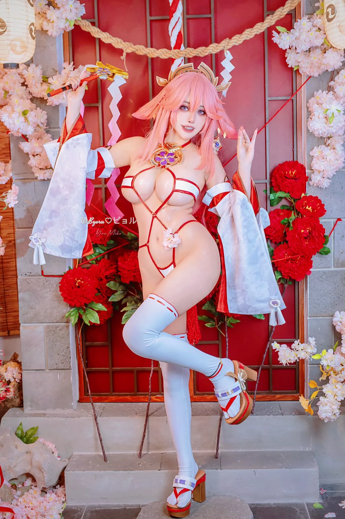 Yae Miko by Byoru