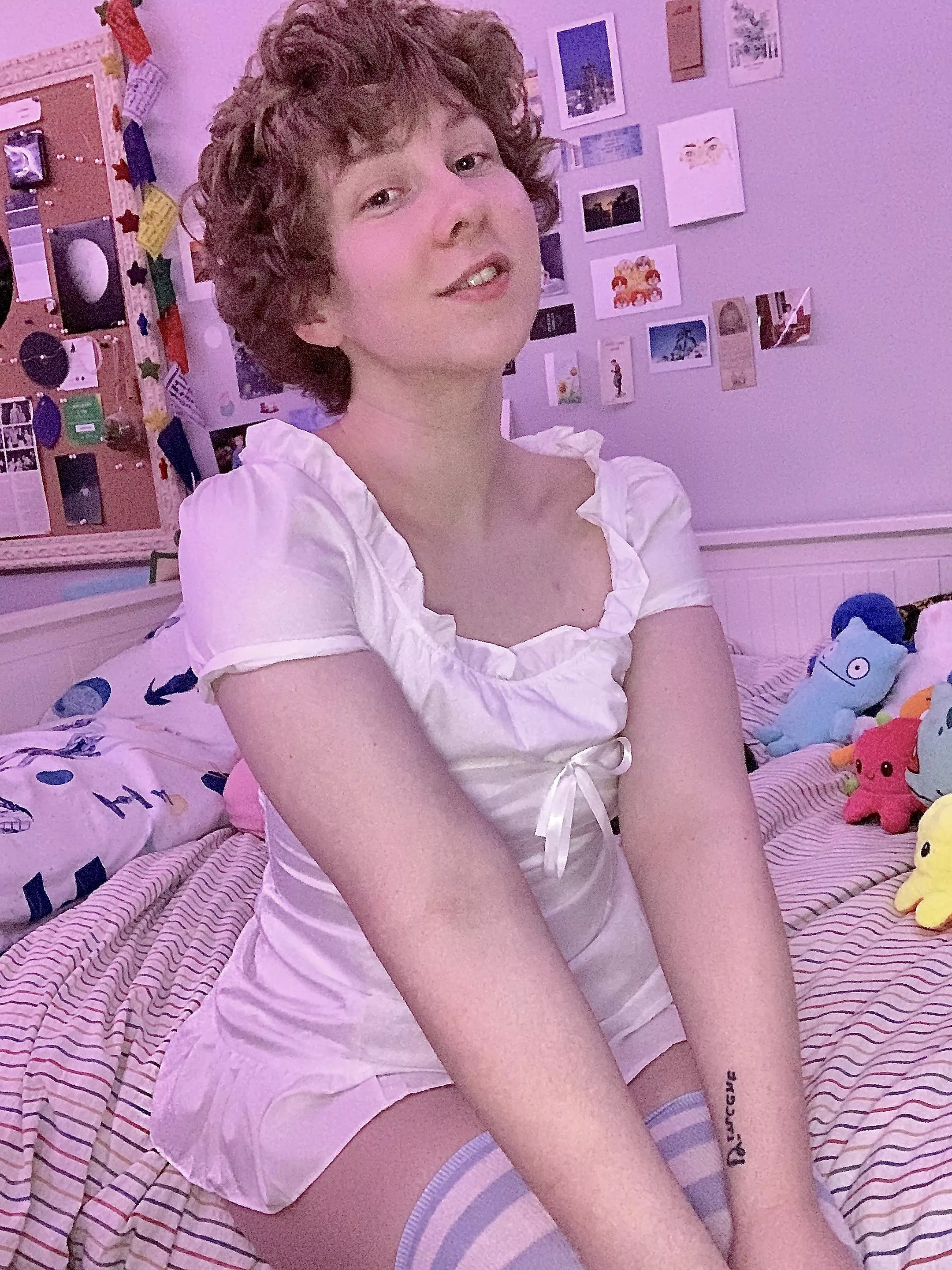 yes it’s my second post in a row with this dress but it’s just too pretty to not share :3