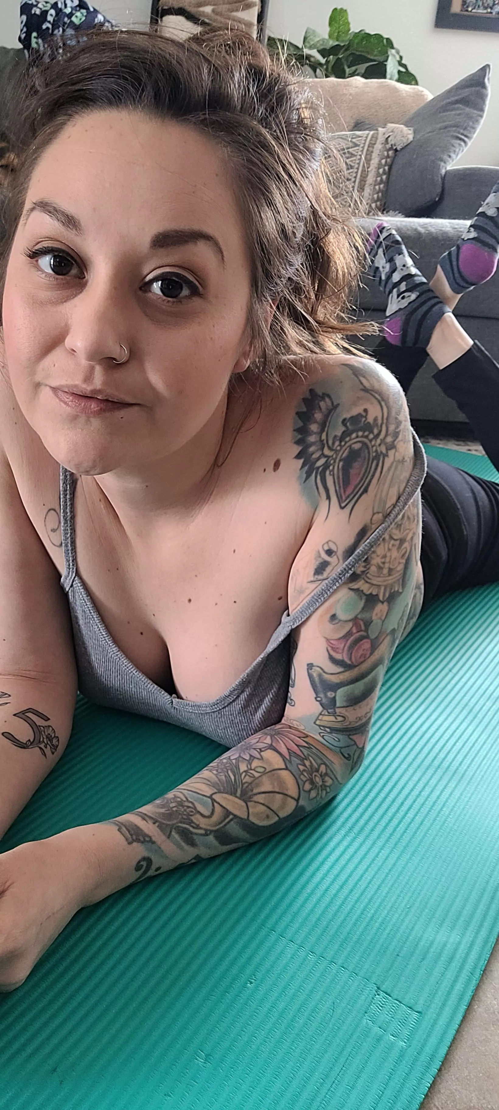 yoga break [f]