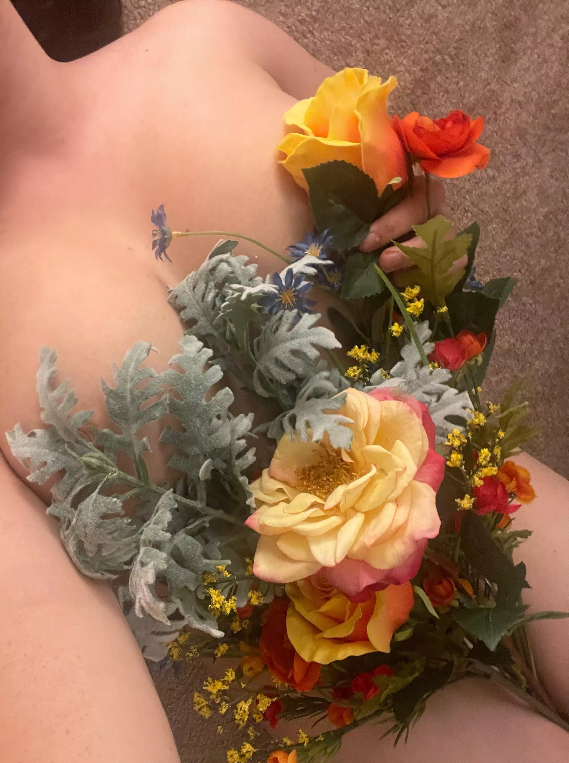 You can call me Flower if you want to ðŸ¥°. (Preparing for Nyotaimori display this weekend).