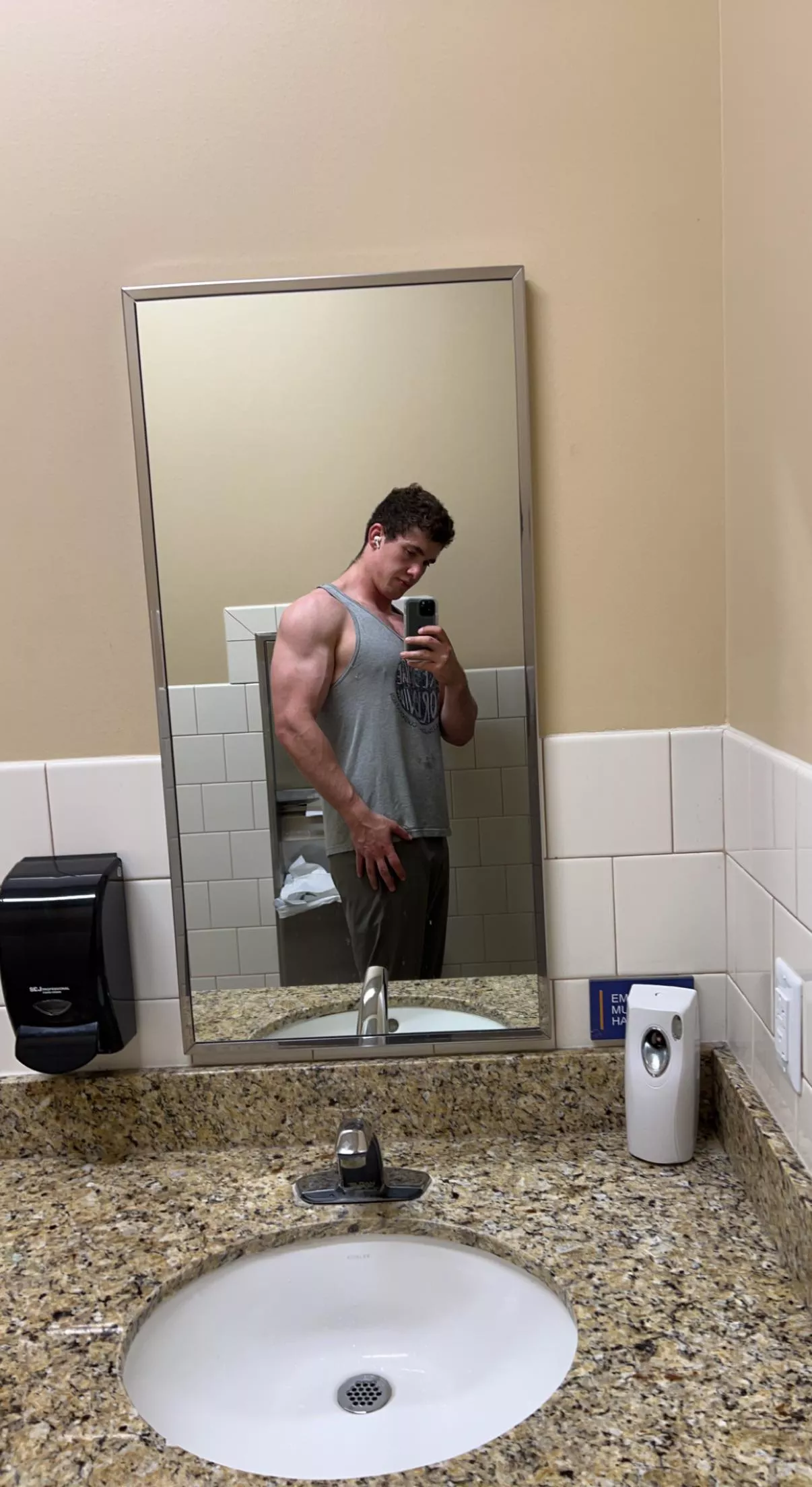 You like guys with big arms?