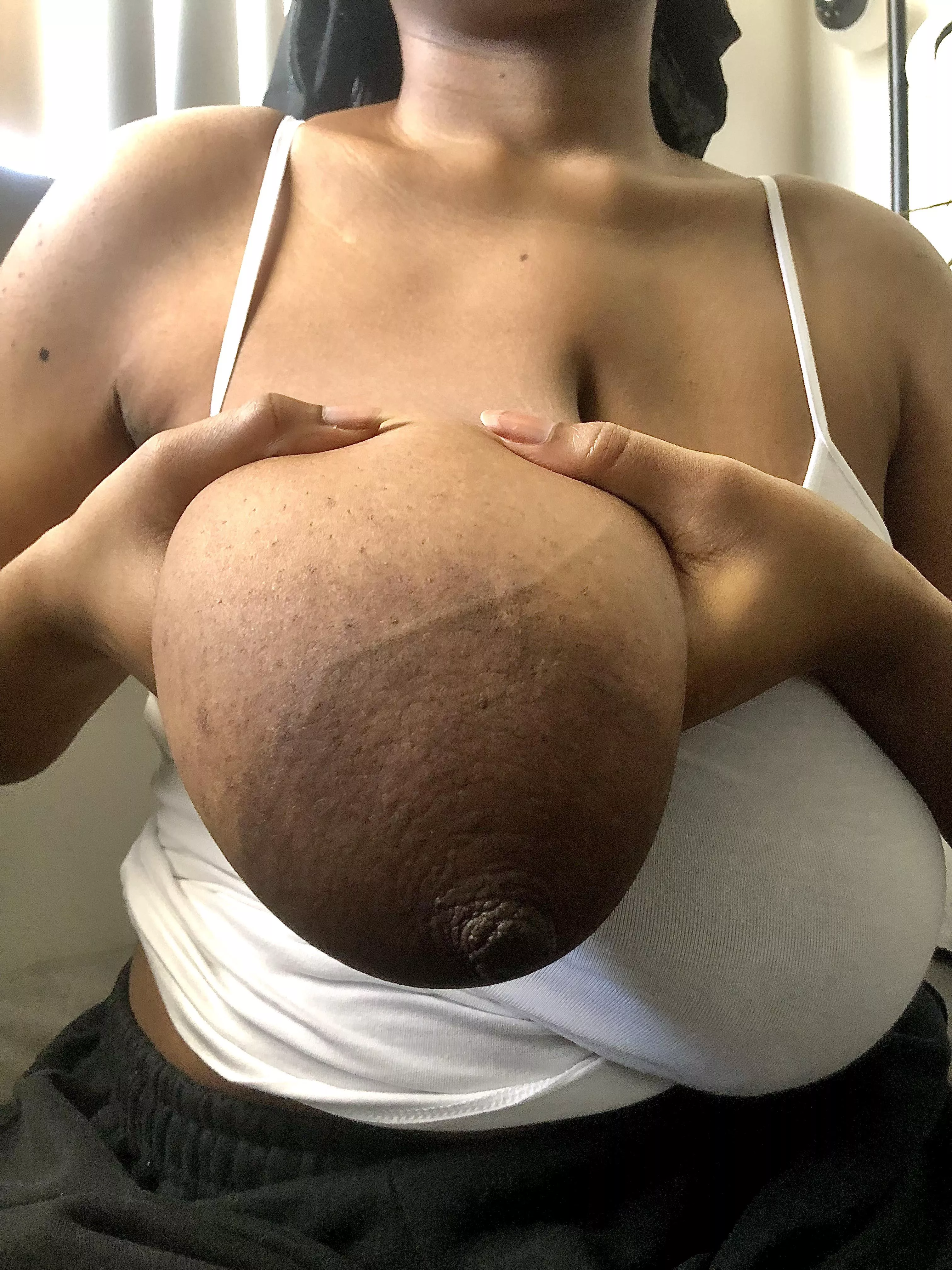 You love my natural hanging amateur veiny breasts ðŸ–¤