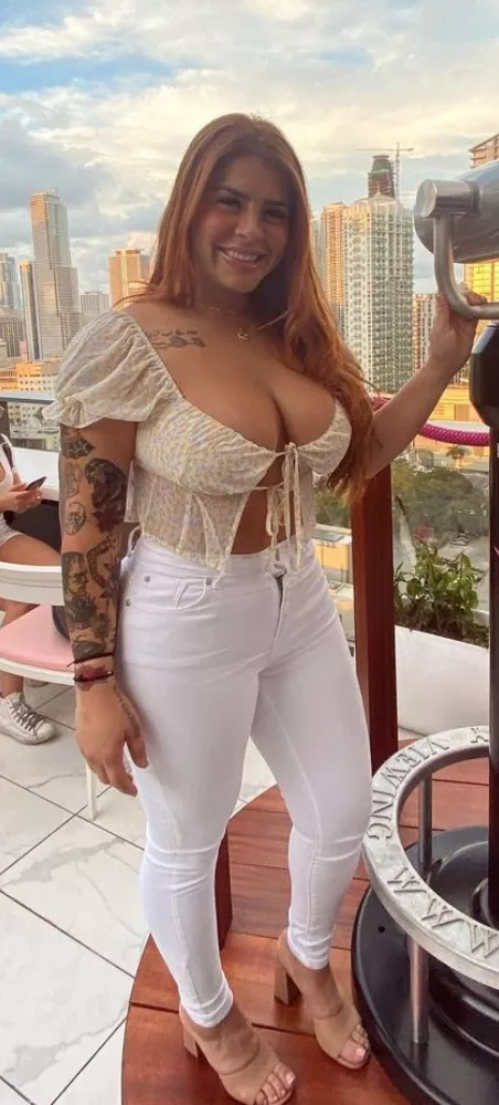 Young hottie with huge tattoos and tits