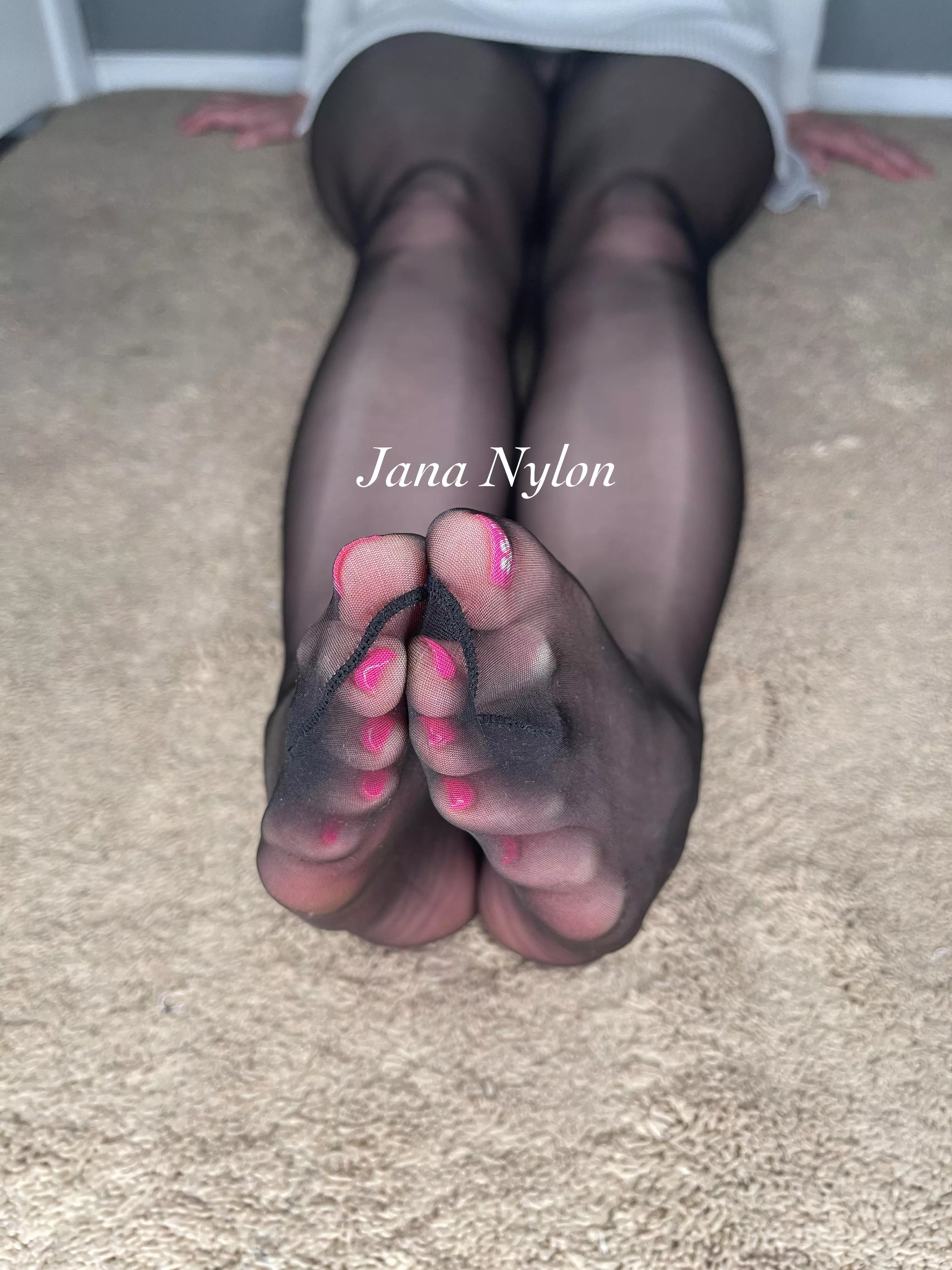 Your cock belongs between my nylon soles and pink toes!