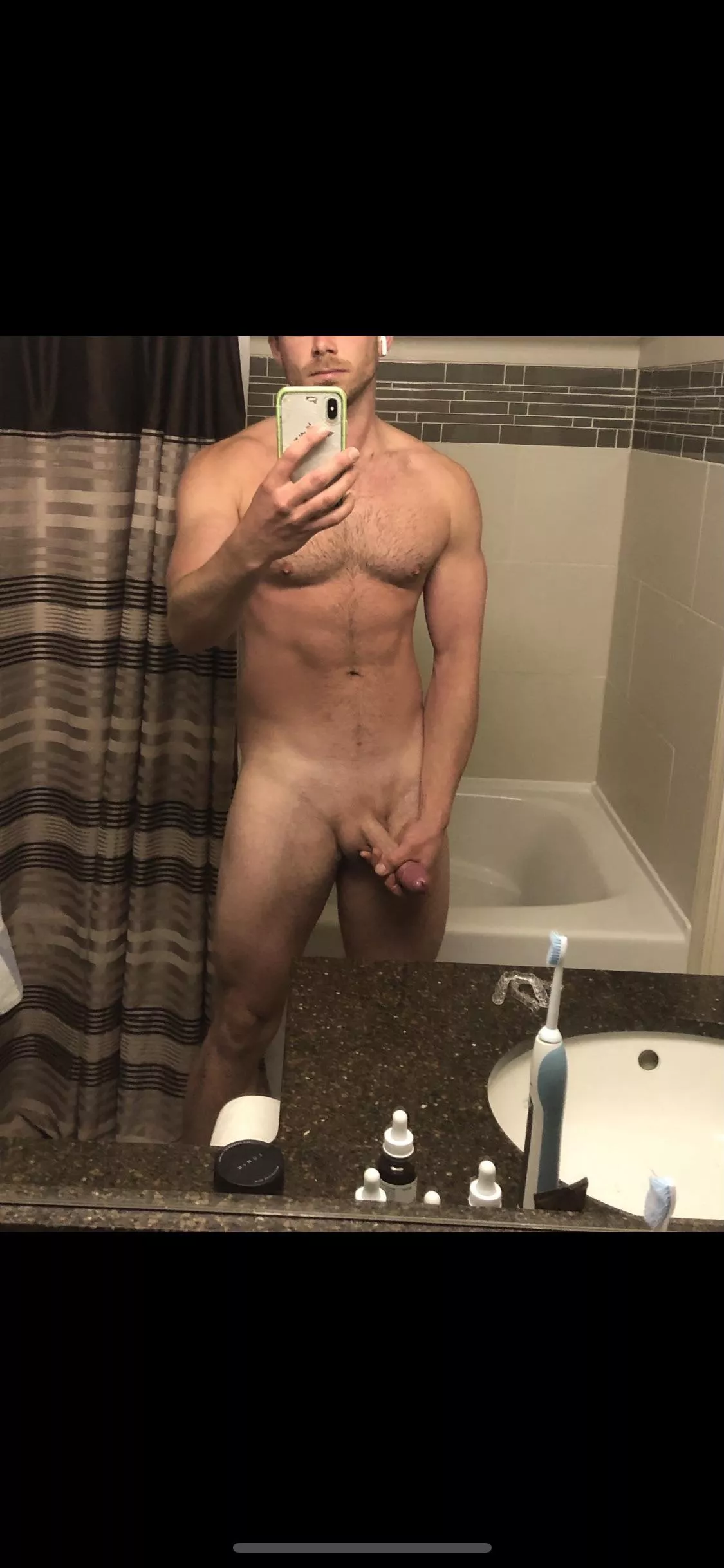 Your cub dream just came true. Dm here. 27M Australian