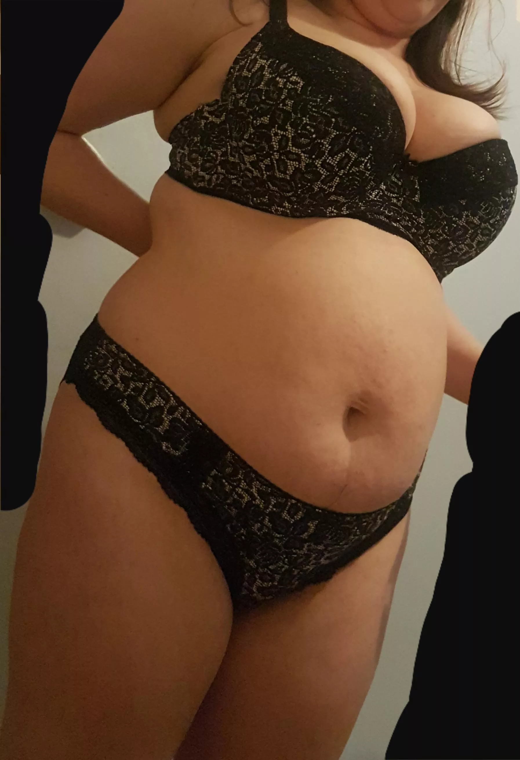 Yummy mummy curves!