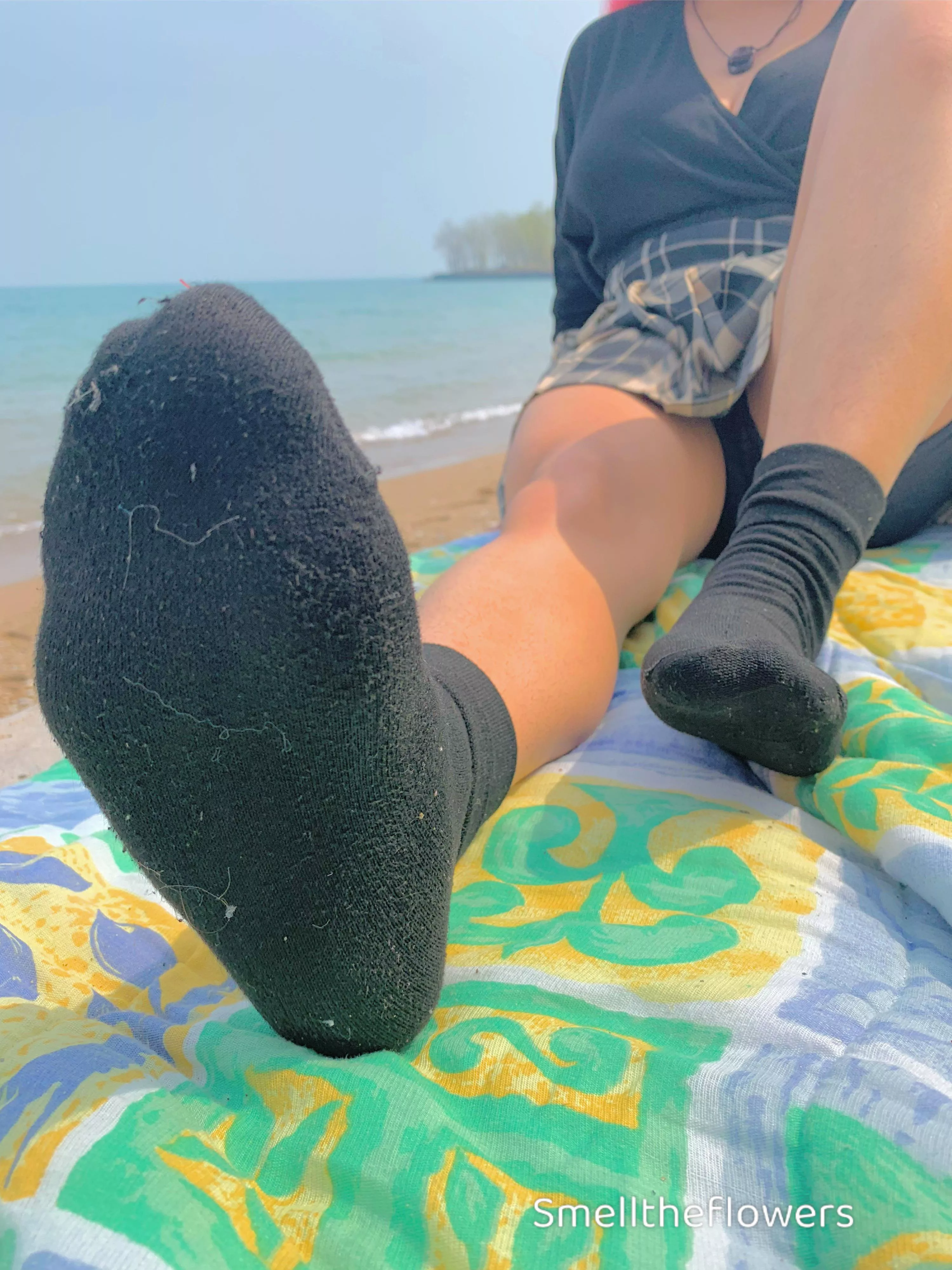 Yummy sweaty hot beach socks 🔥