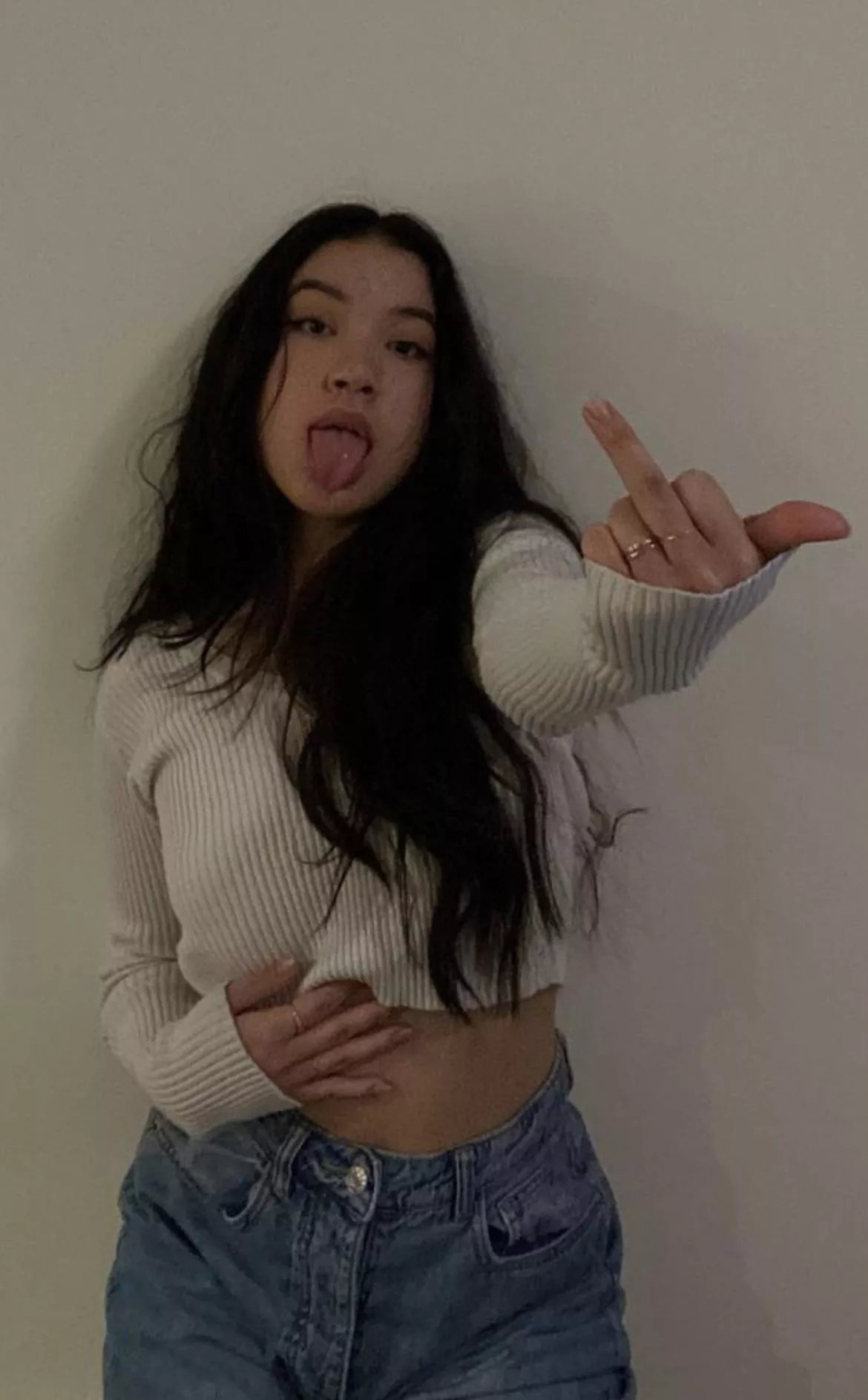 👅🖕