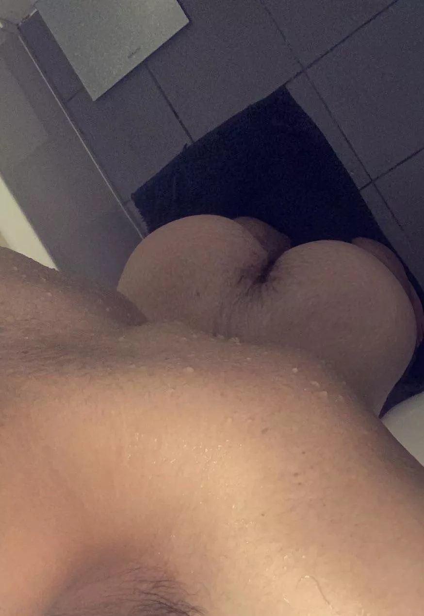 18 bottom looking for a big dick