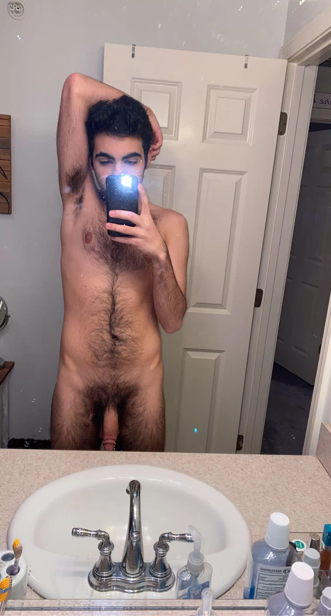 19 hairy horny come help a guy out;)