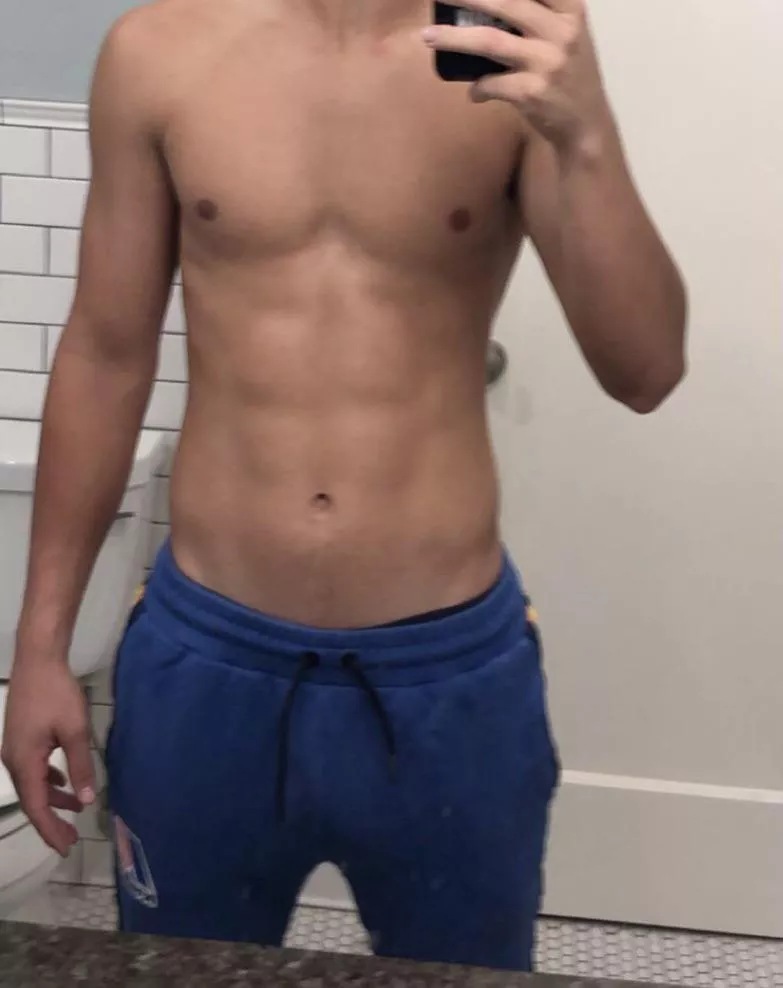 19 [M4F/FF] LA area- athlete - message me