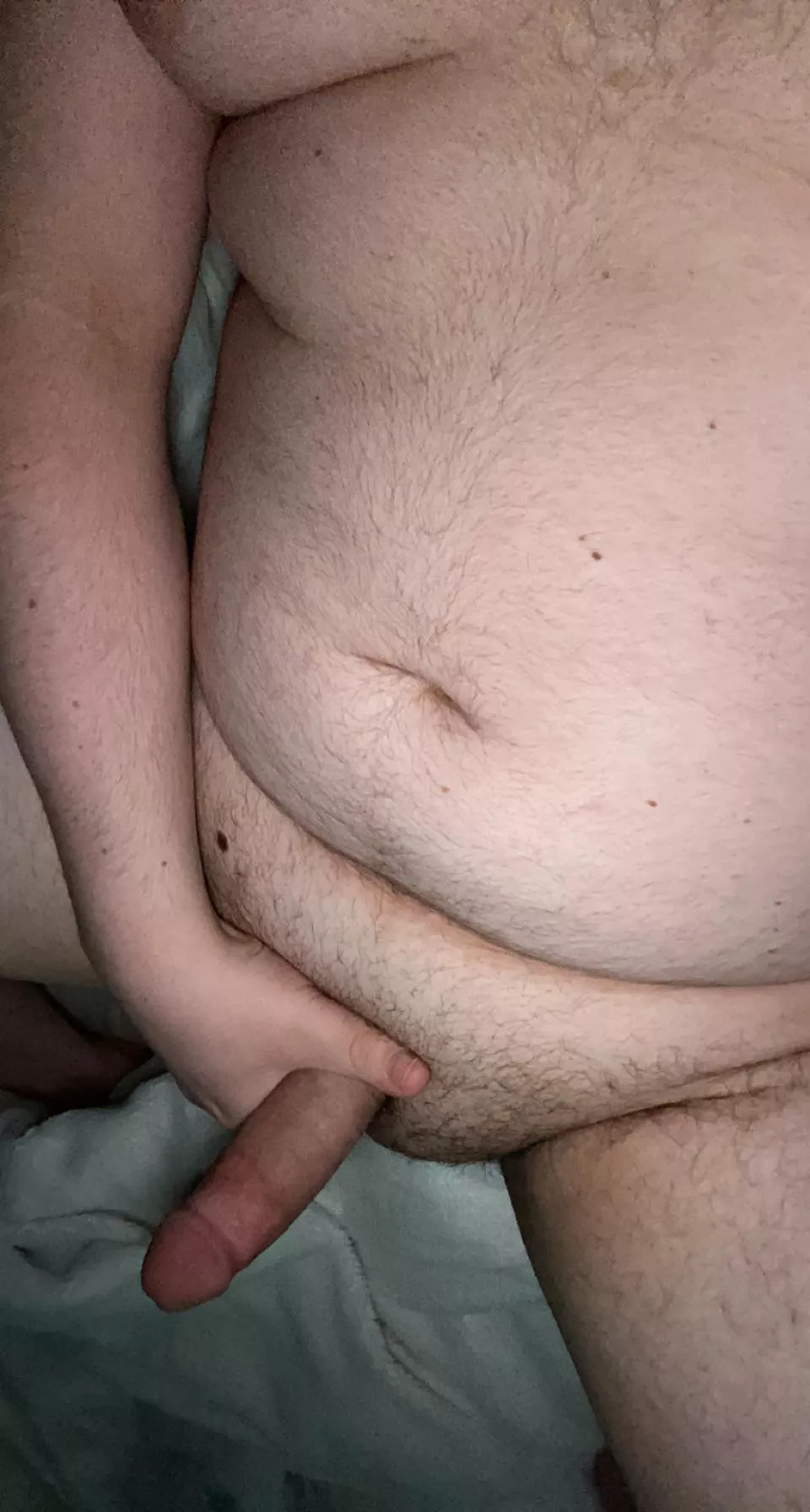 19 Submissive top. Also like jerk buds