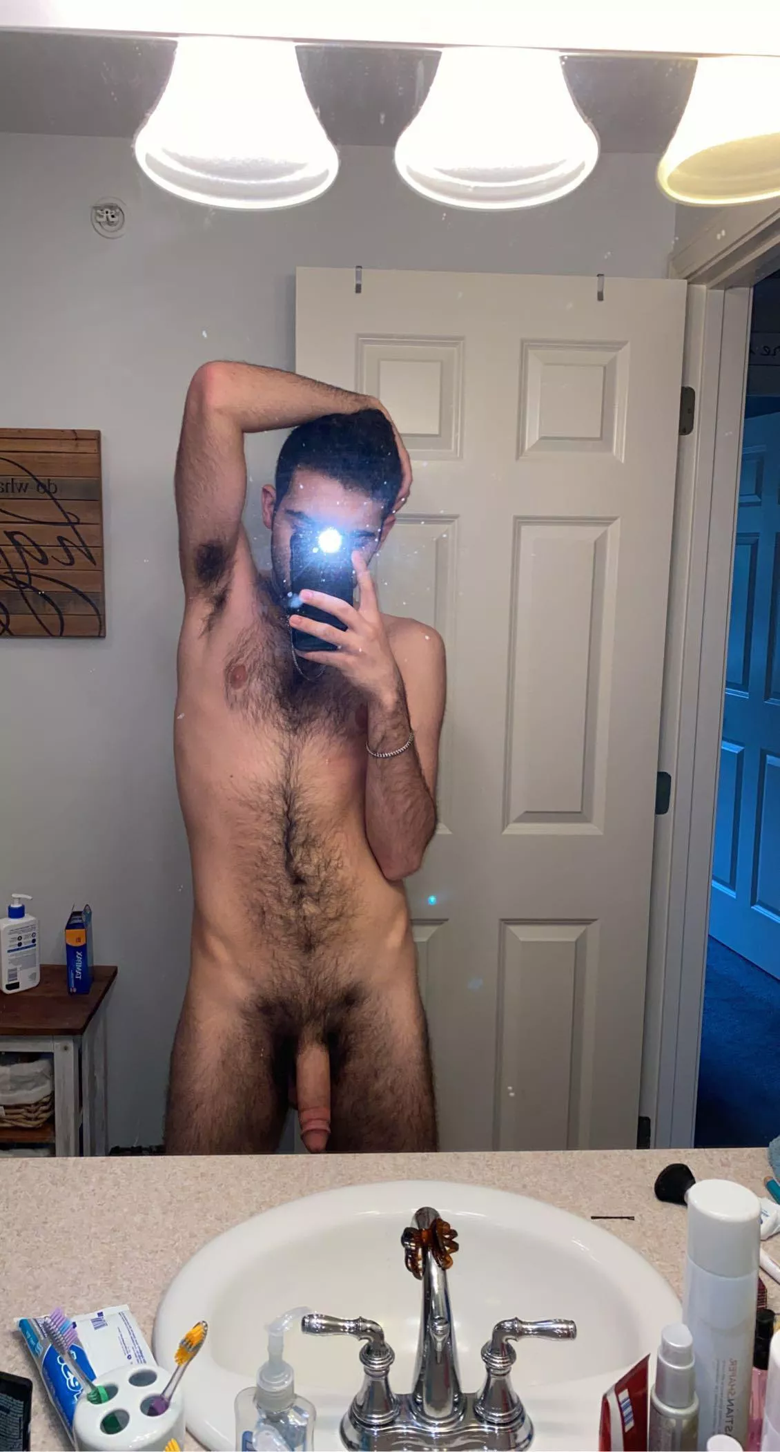 19 usa horny af need a hairy otter to fuck my virgin ass