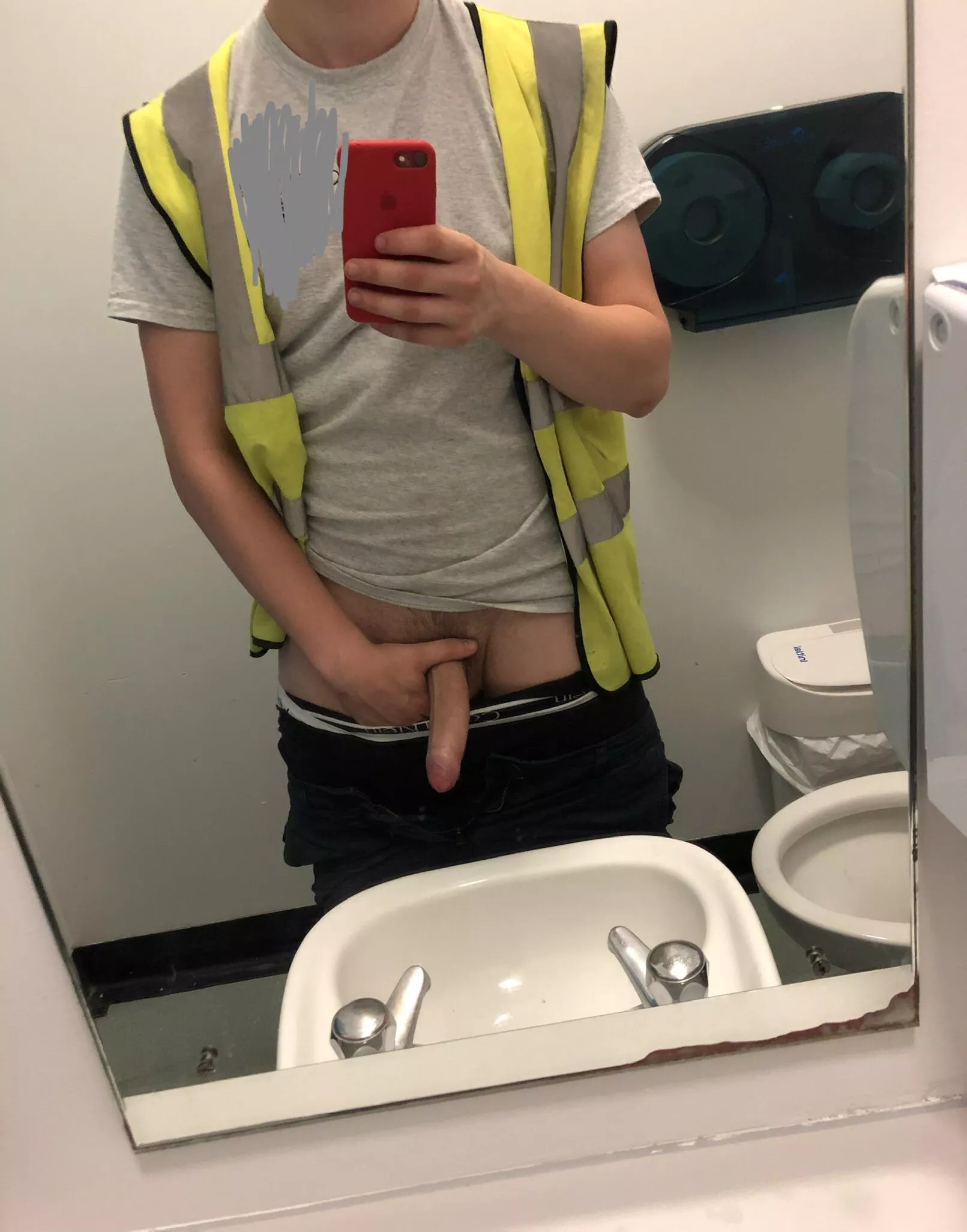 19M - Horny on a worksite