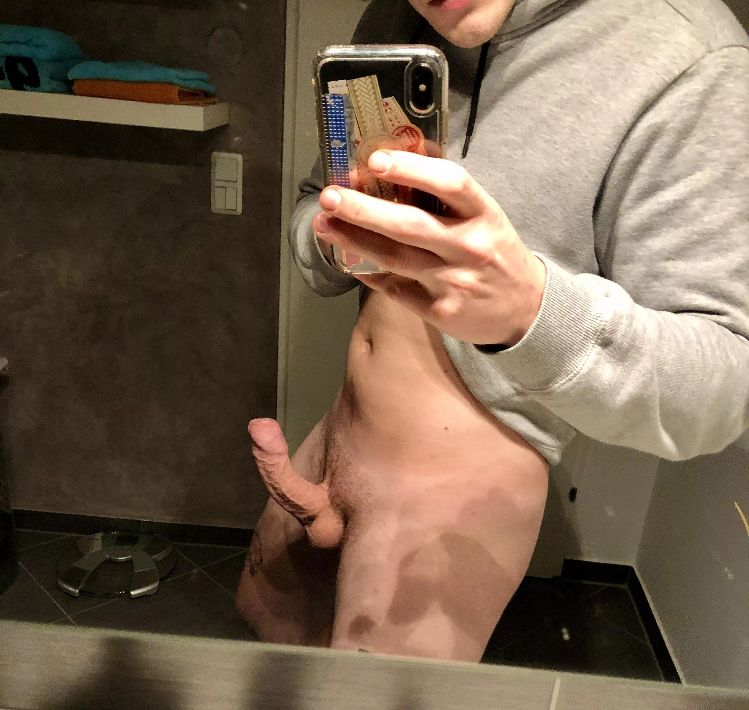 [20] Can I hook you up with that?