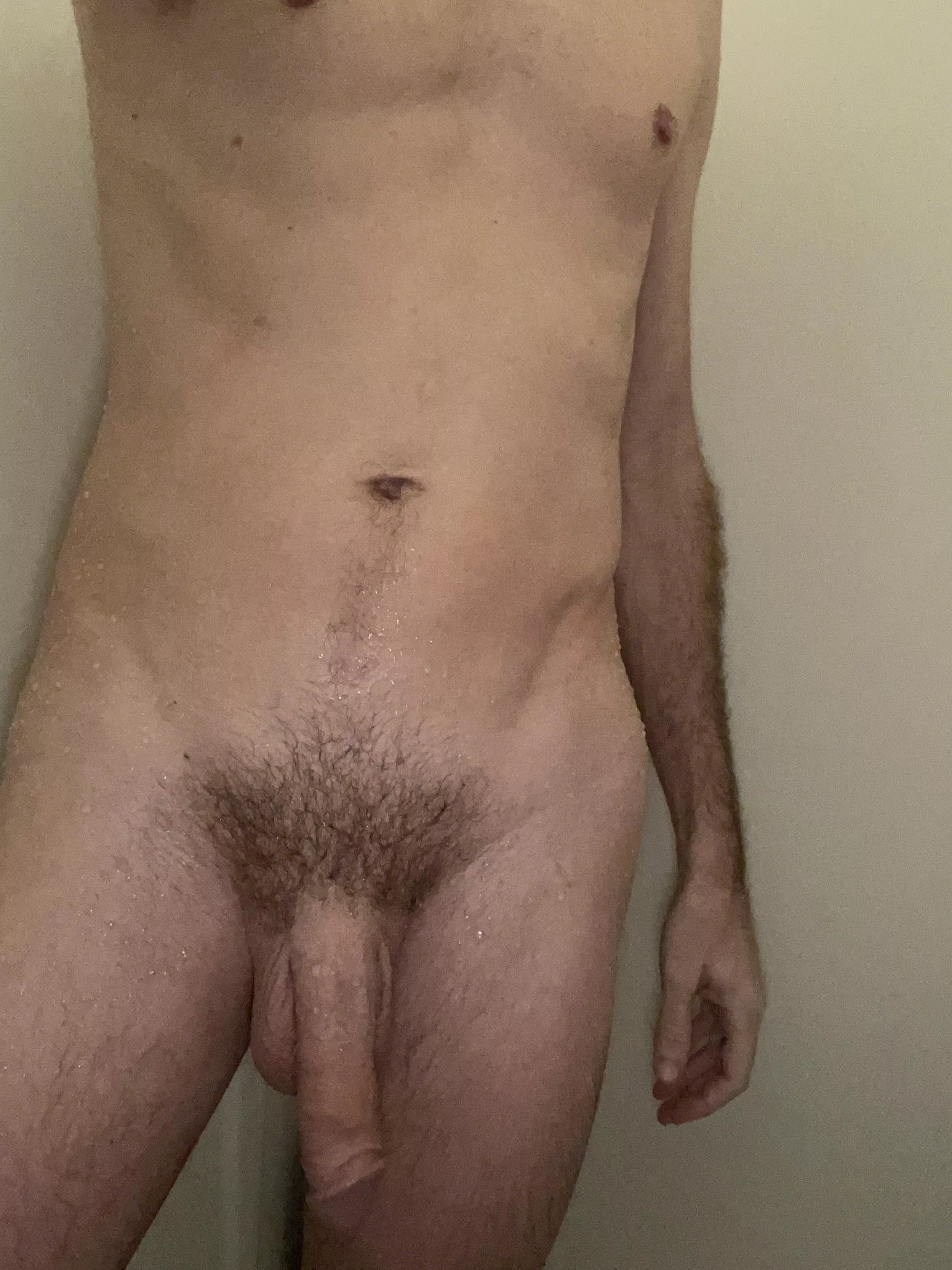 20 horny in the shower. Open to all guys, all ages welcome . Snap is sky_lerd