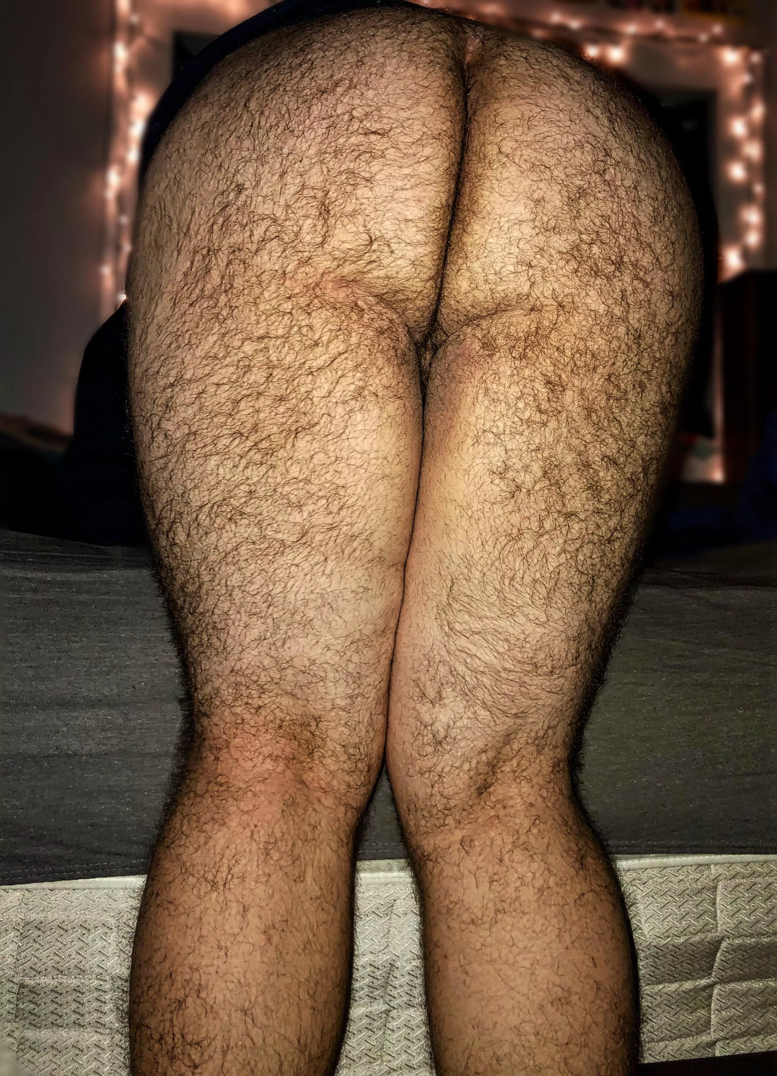 20, thick, and hairy ;)