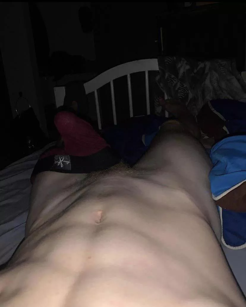 20 yo virgin. Come see whatâ€™s under