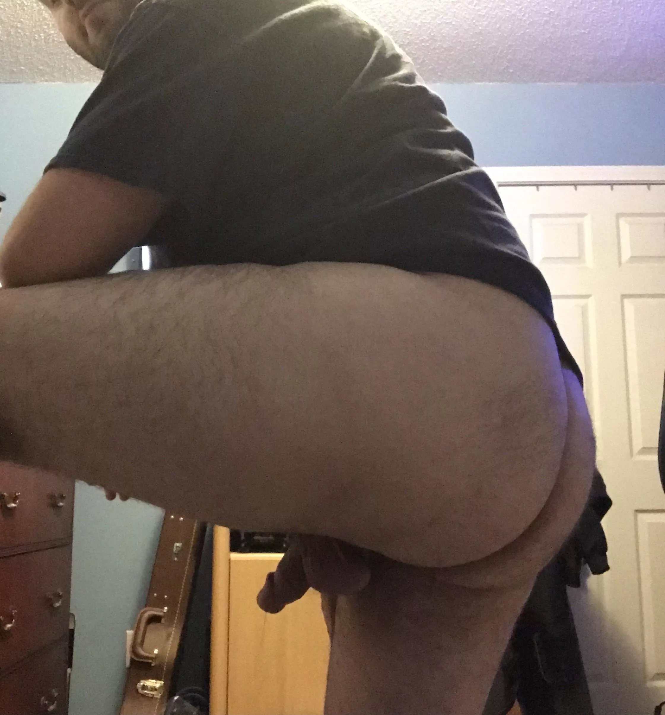 (21) Iâ€™ve always been self-conscious about my ass. How does it look?