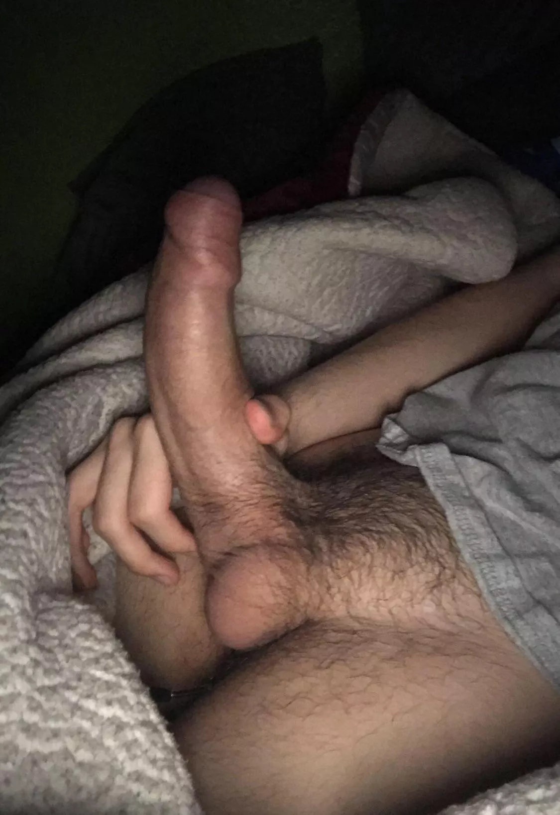 21 top, needs a sub guy with a bubble butt. Only add me if you are ready to serve, snap: eliomarlxxx