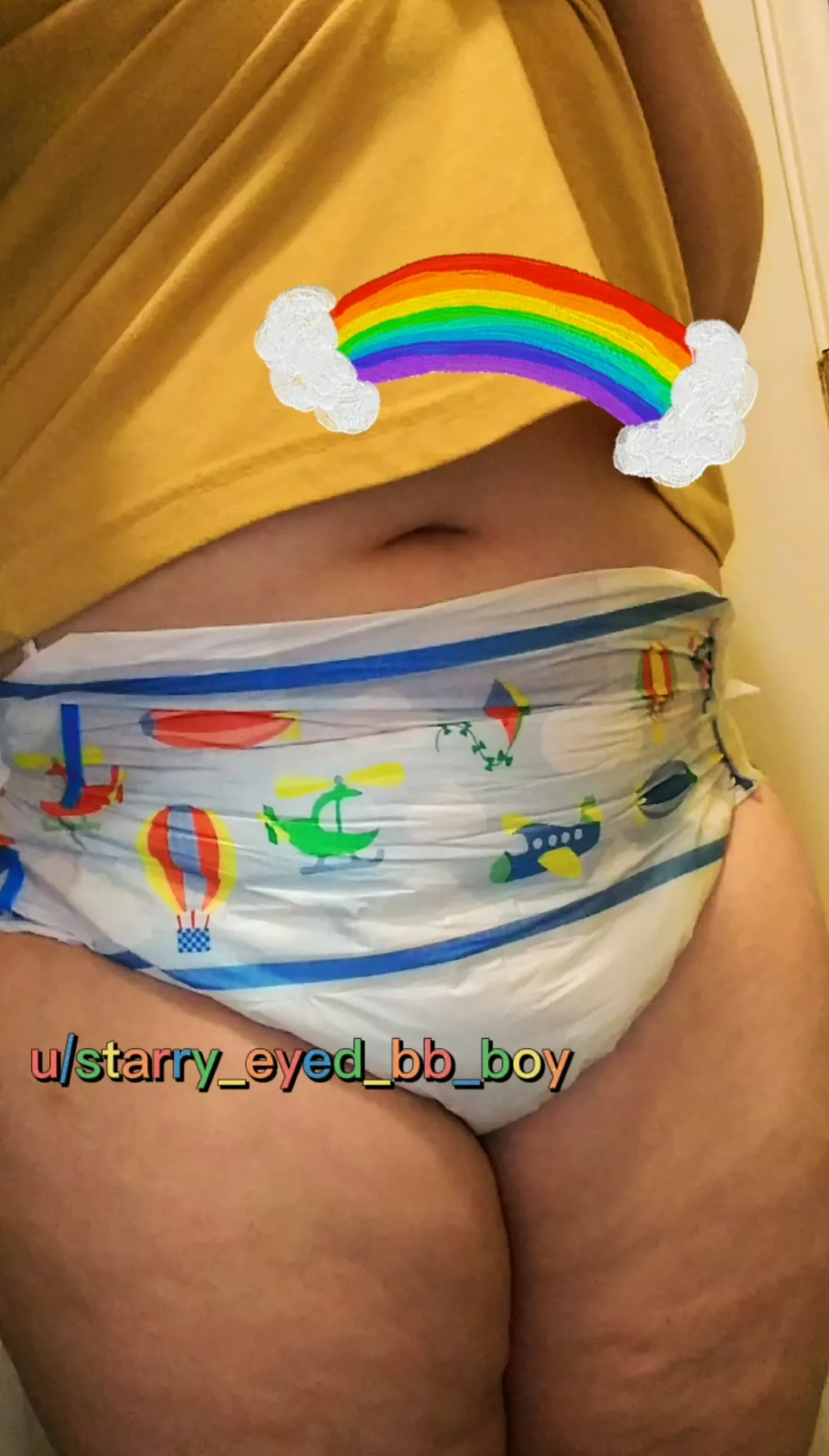 (22) My first time wearing a diaper!! I feel so small and safe, it's like magic. ðŸ˜ŠðŸ’™