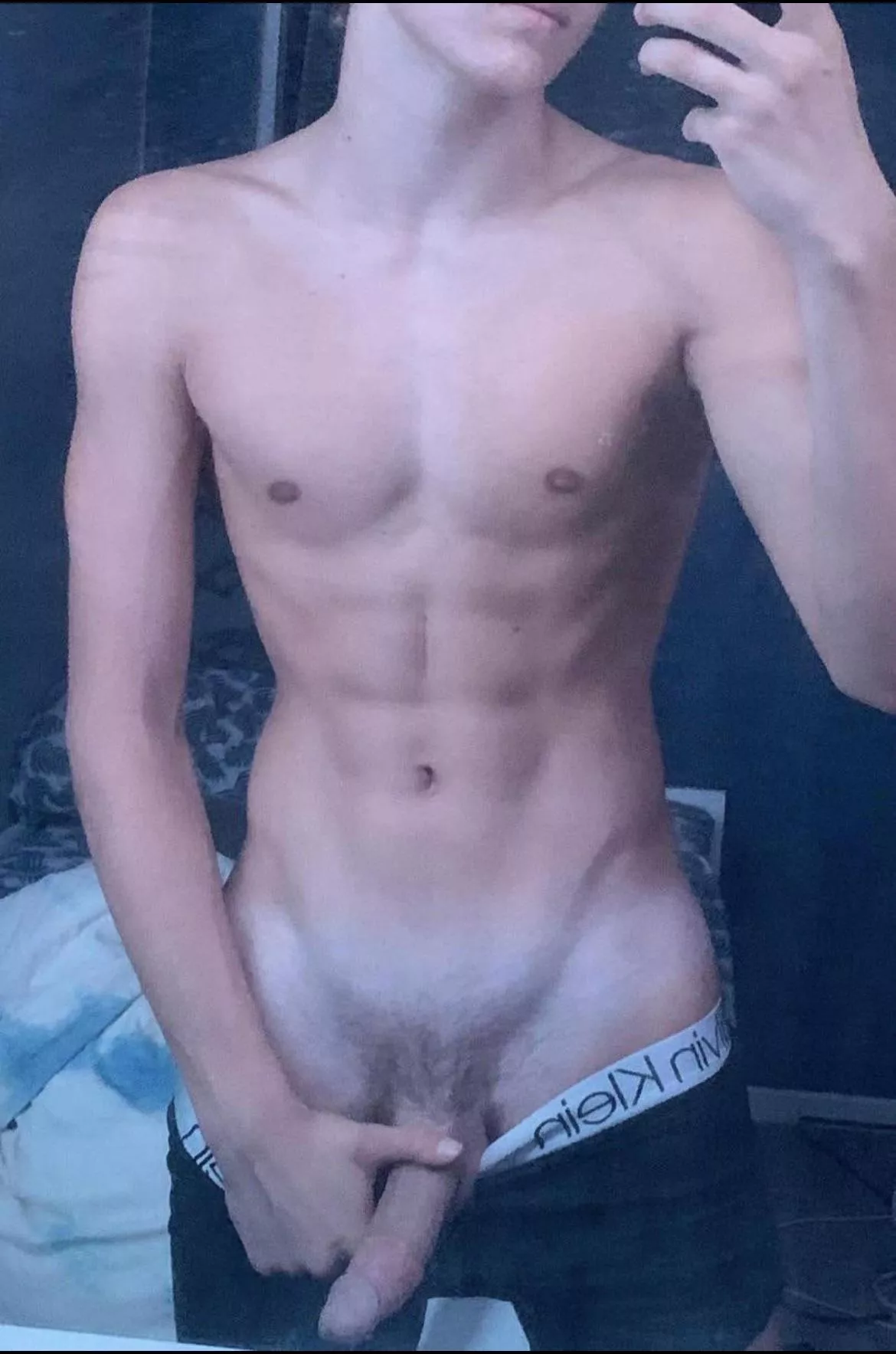 23 m Uk. I want a slave. Dm for my snap